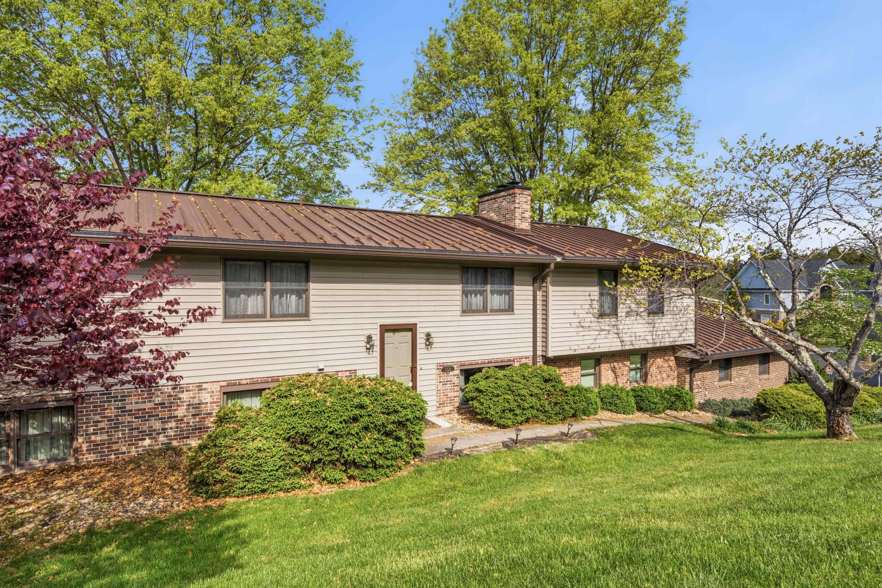 1721 Plank Drive Blacksburg VA 24060