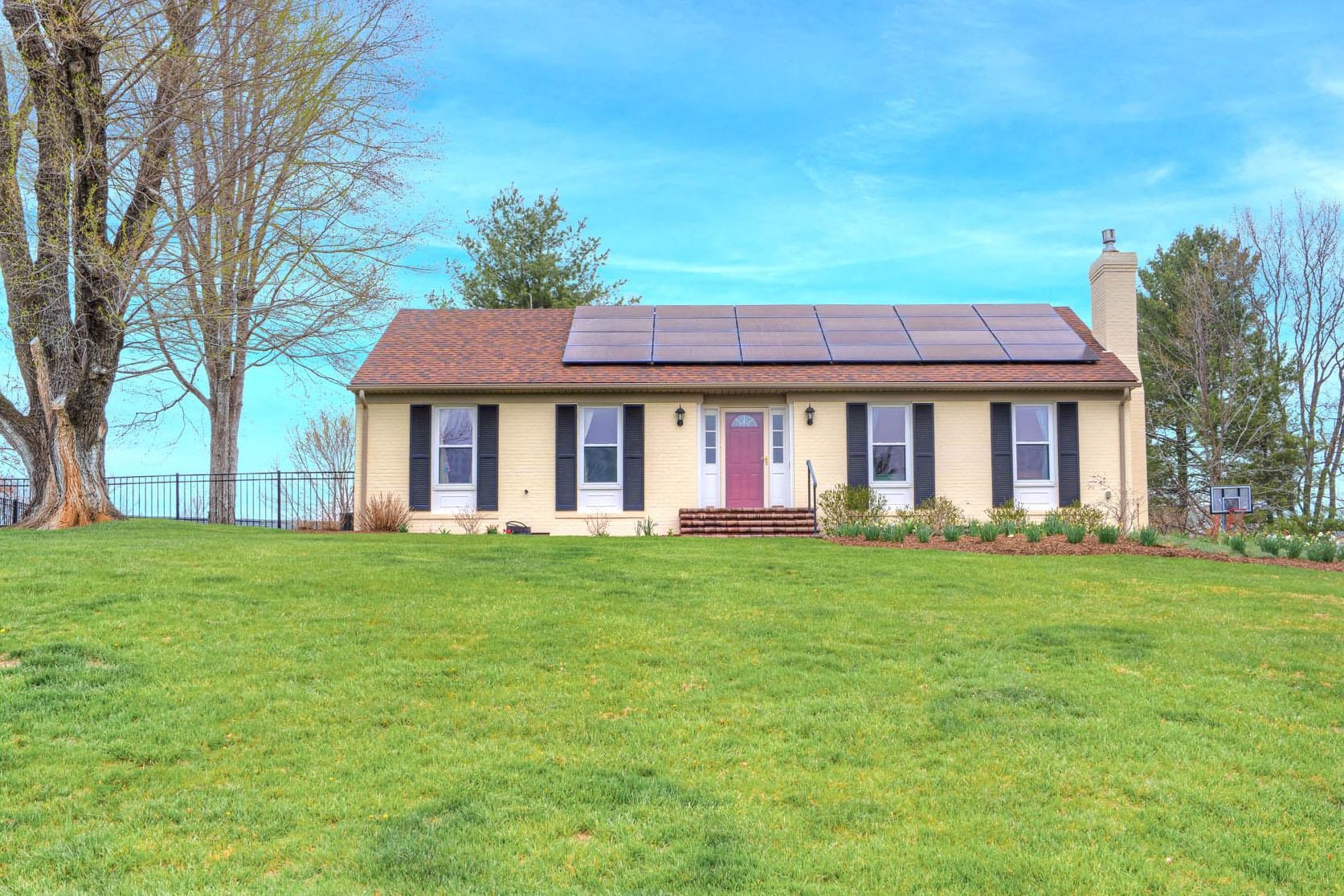 Blacksburg VA, 1906 Lacy Lane