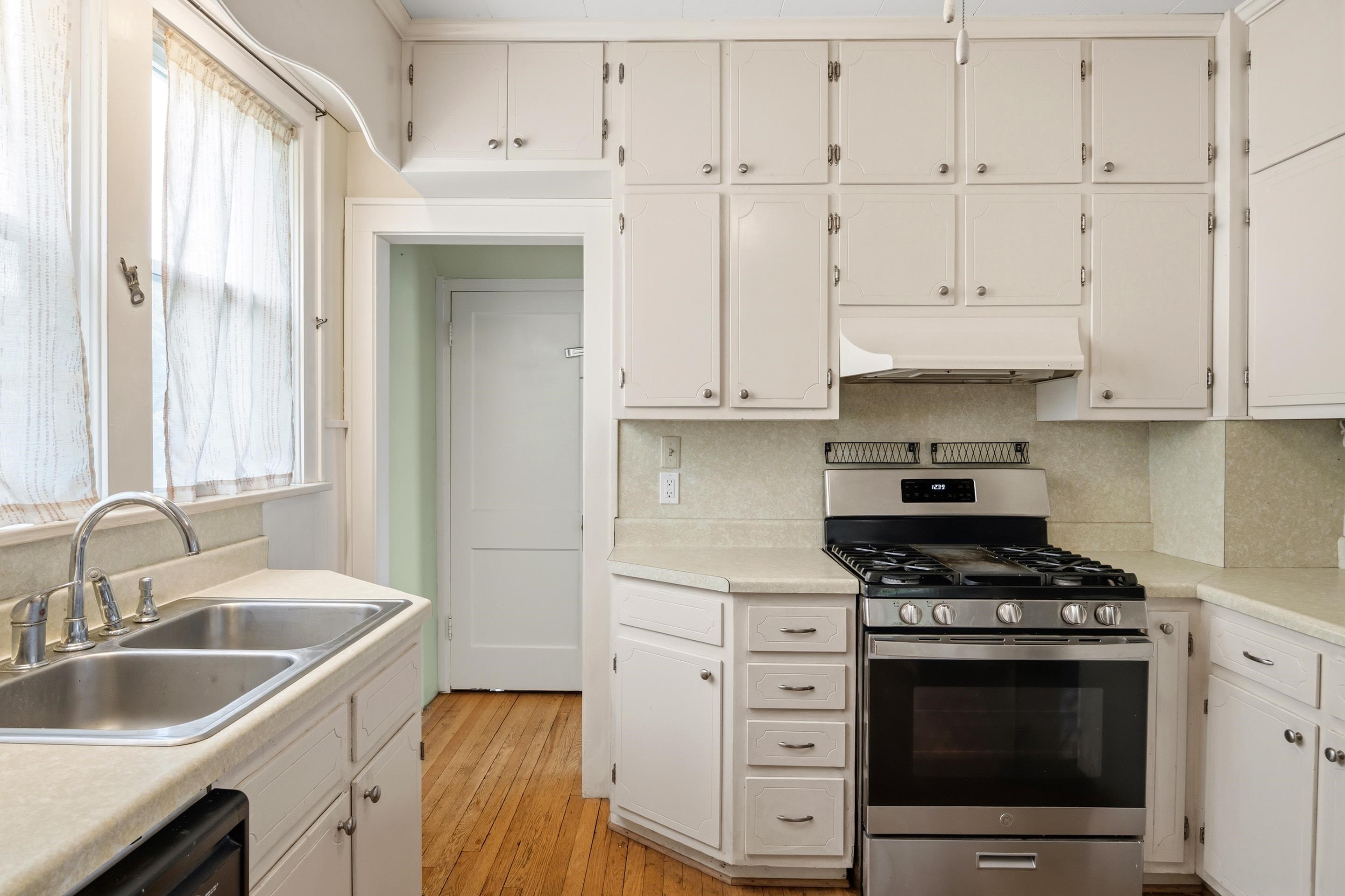 1717 Downey Street Radford VA 24141
