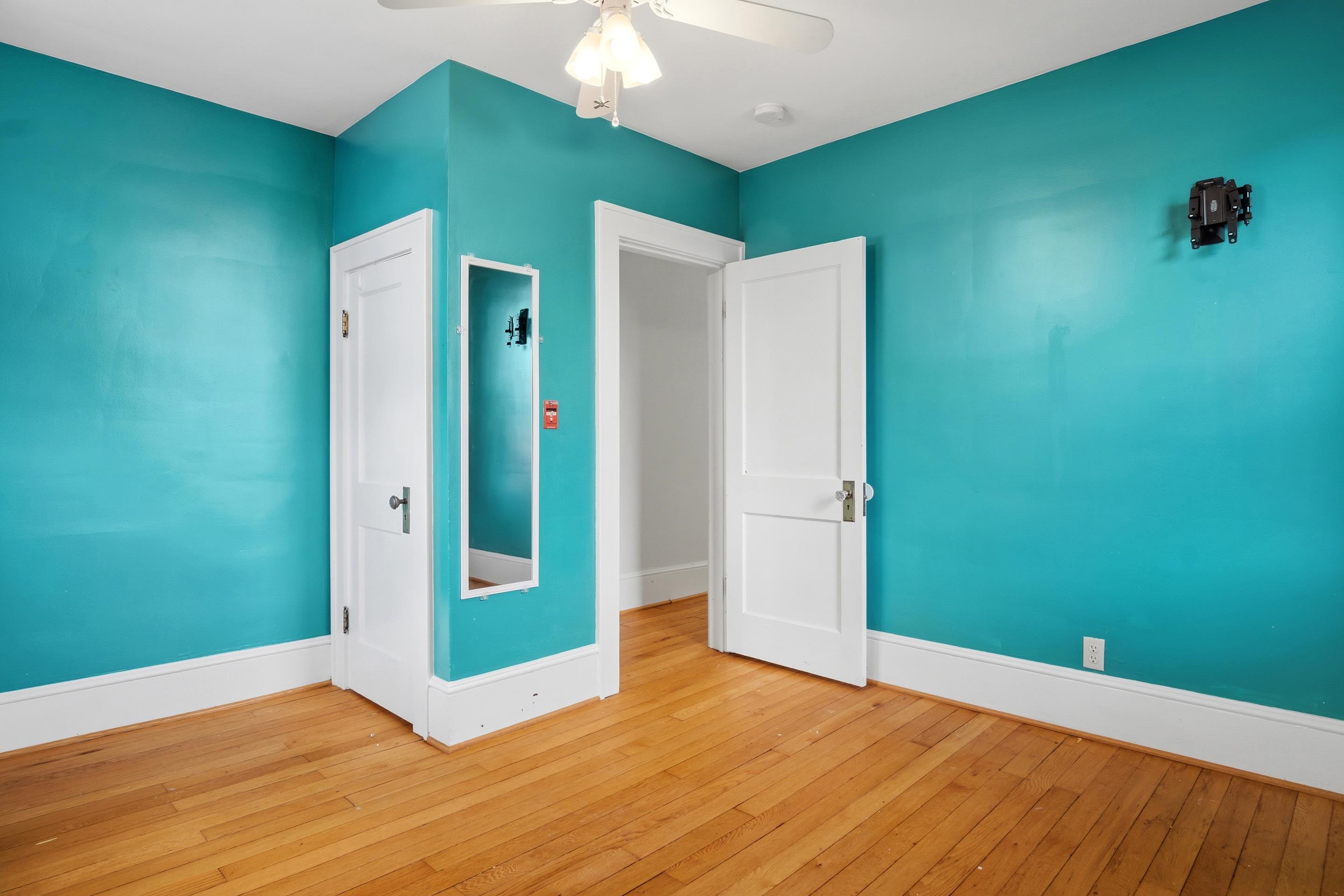 1717 Downey Street Radford VA 24141