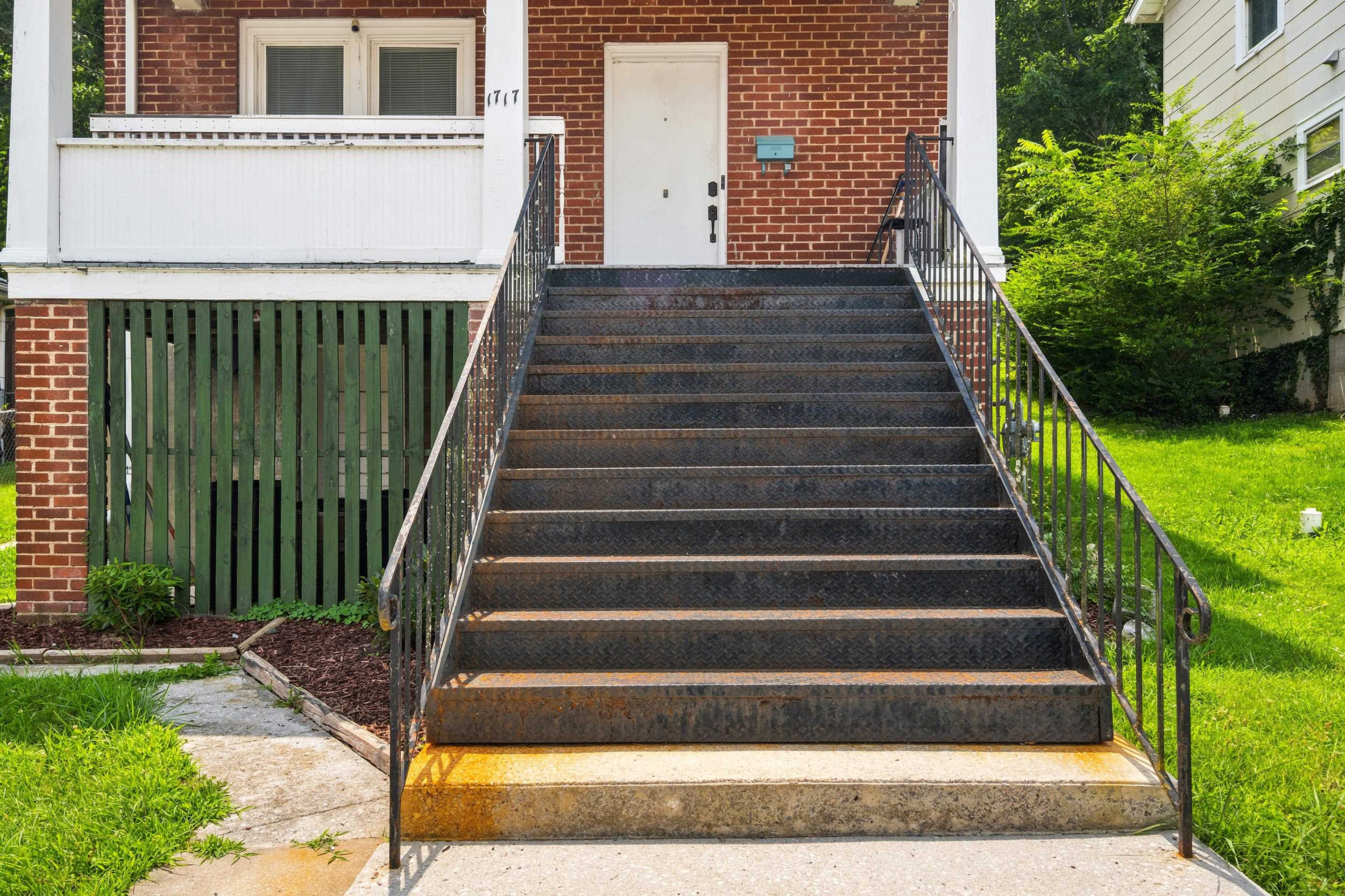1717 Downey Street Radford VA 24141