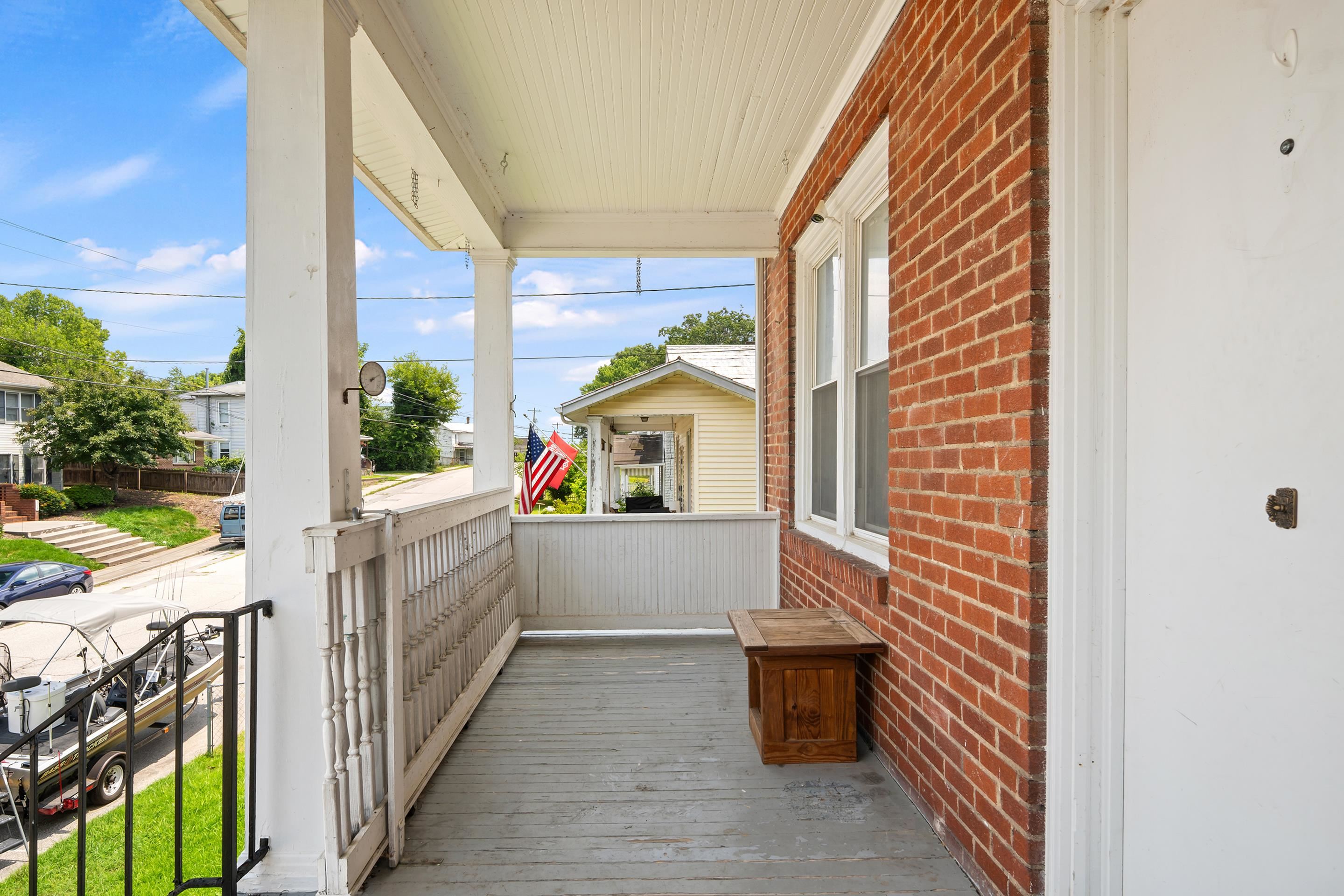 1717 Downey Street Radford VA 24141