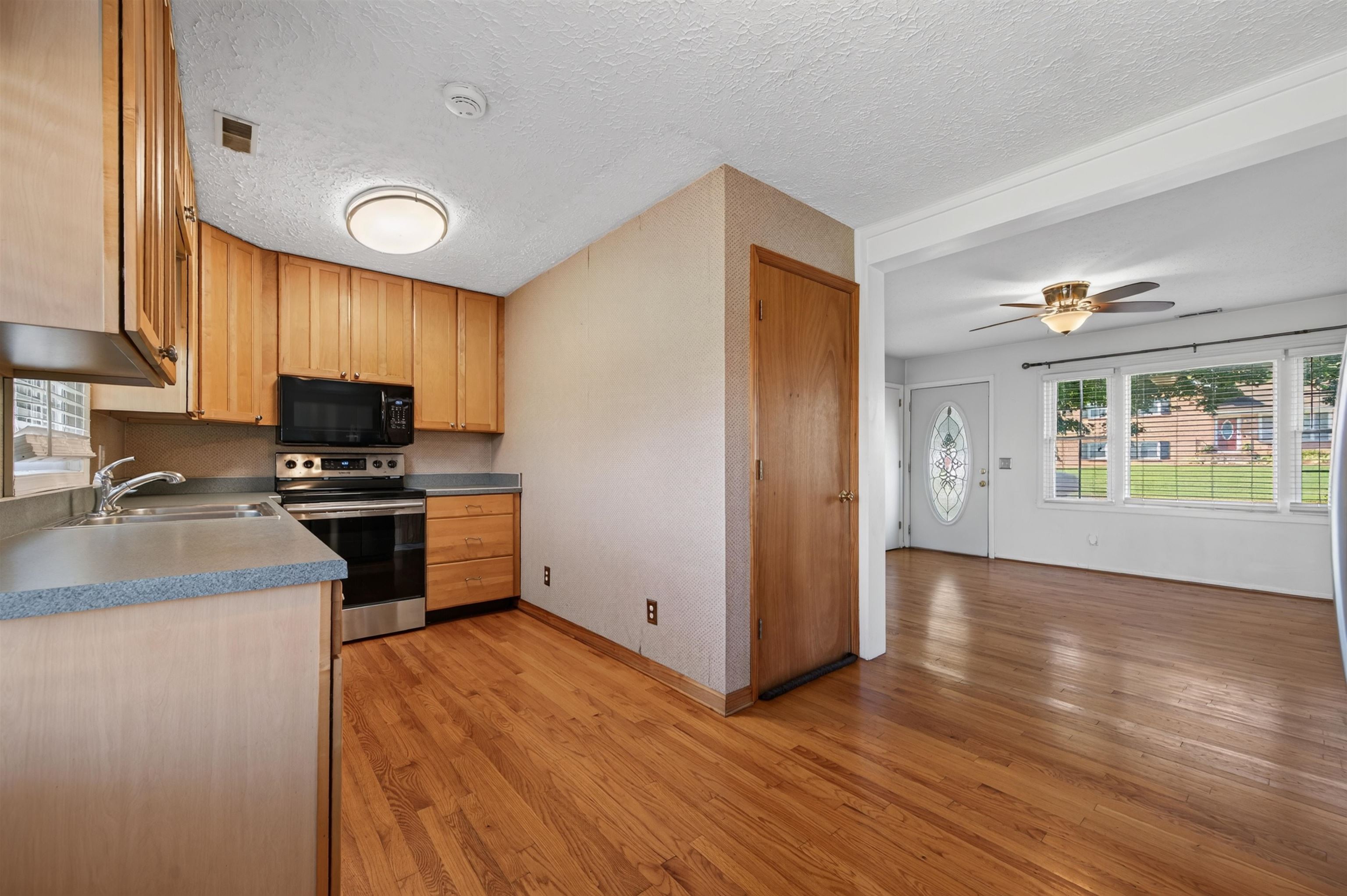 6902 Riverbend Drive Fairlawn VA 24141