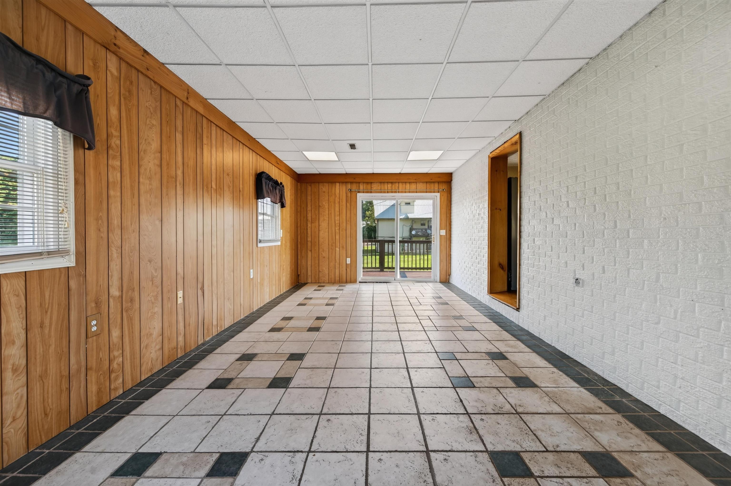 6902 Riverbend Drive Fairlawn VA 24141