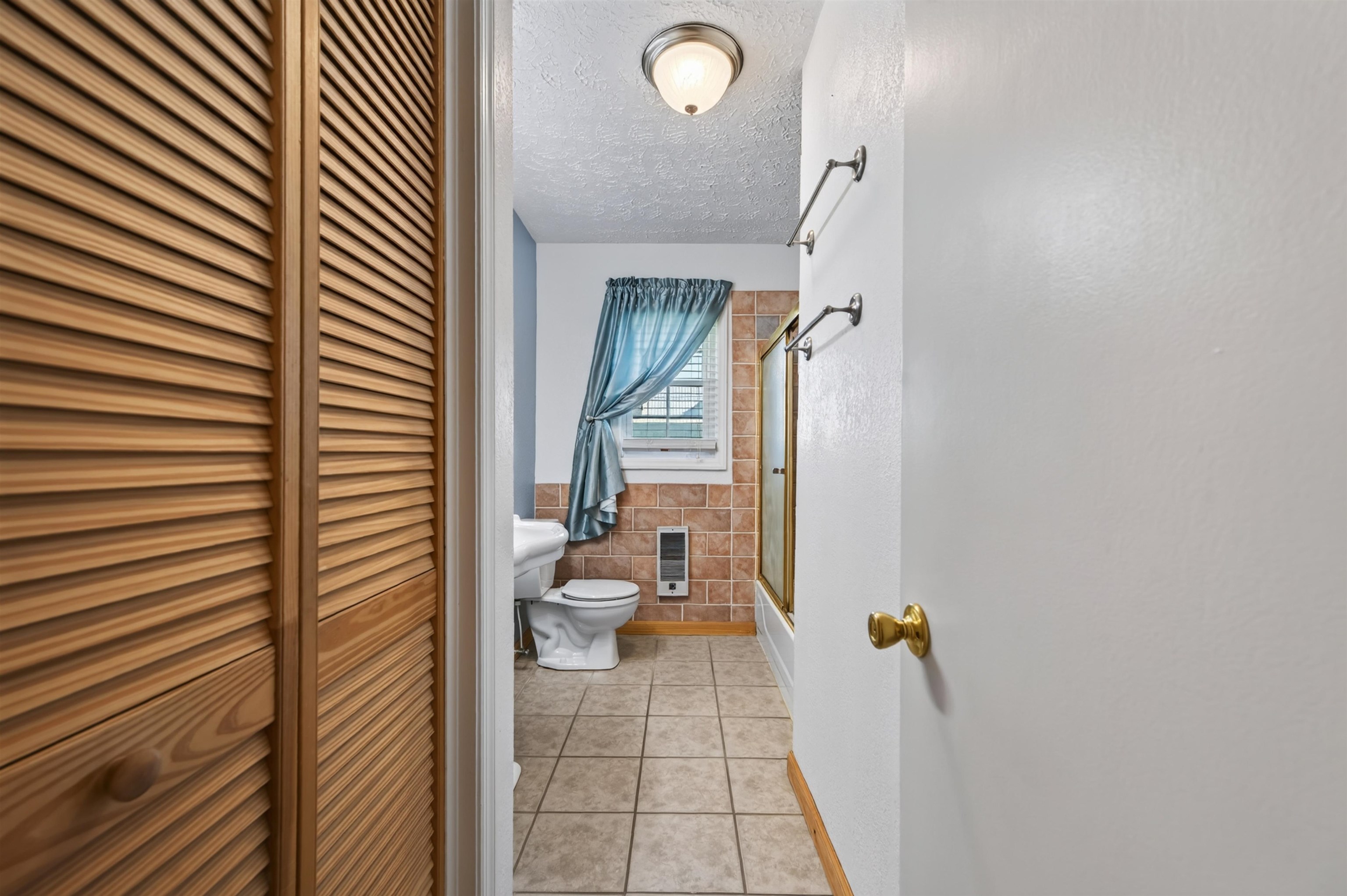 6902 Riverbend Drive Fairlawn VA 24141