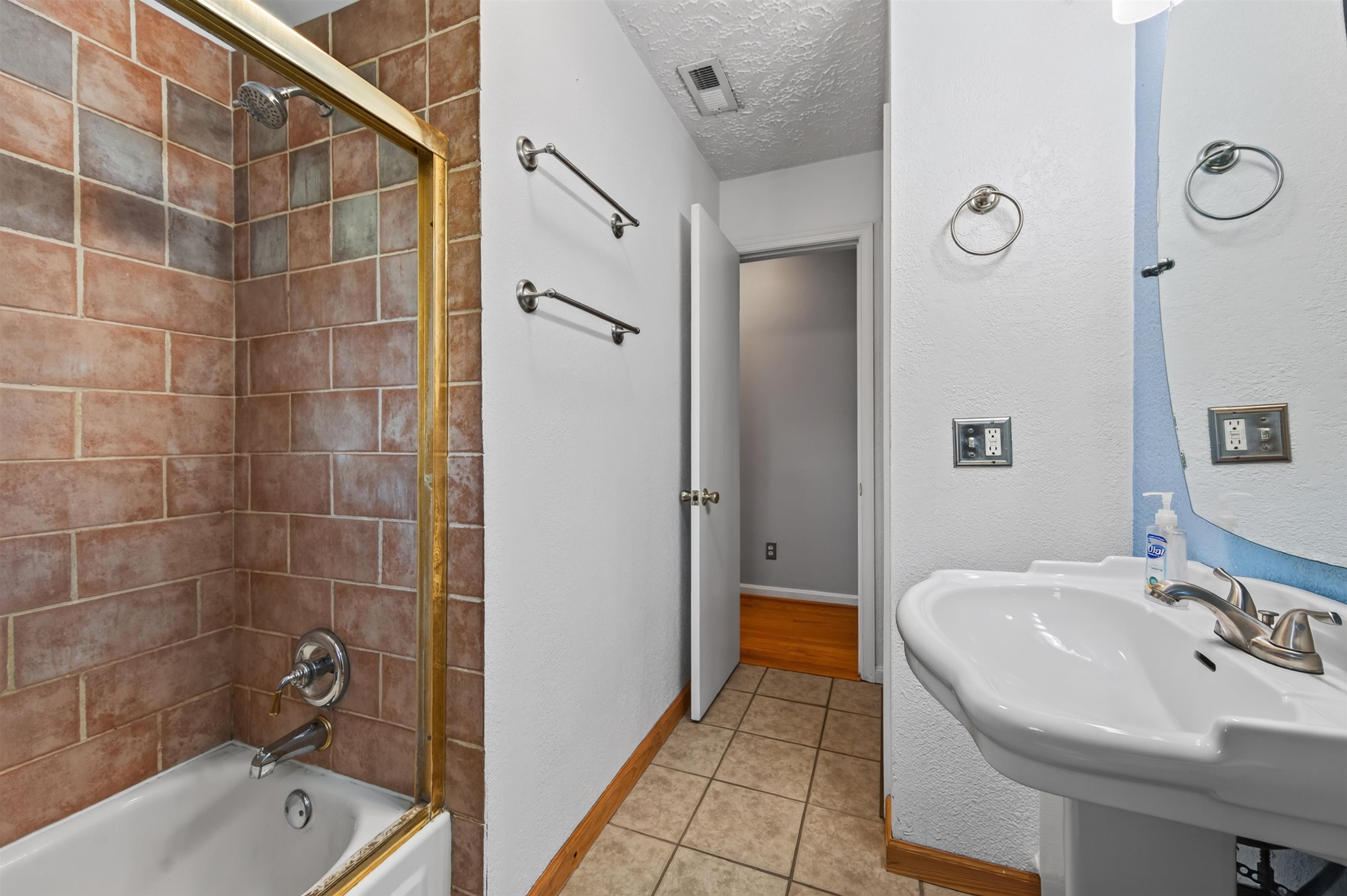 6902 Riverbend Drive Fairlawn VA 24141