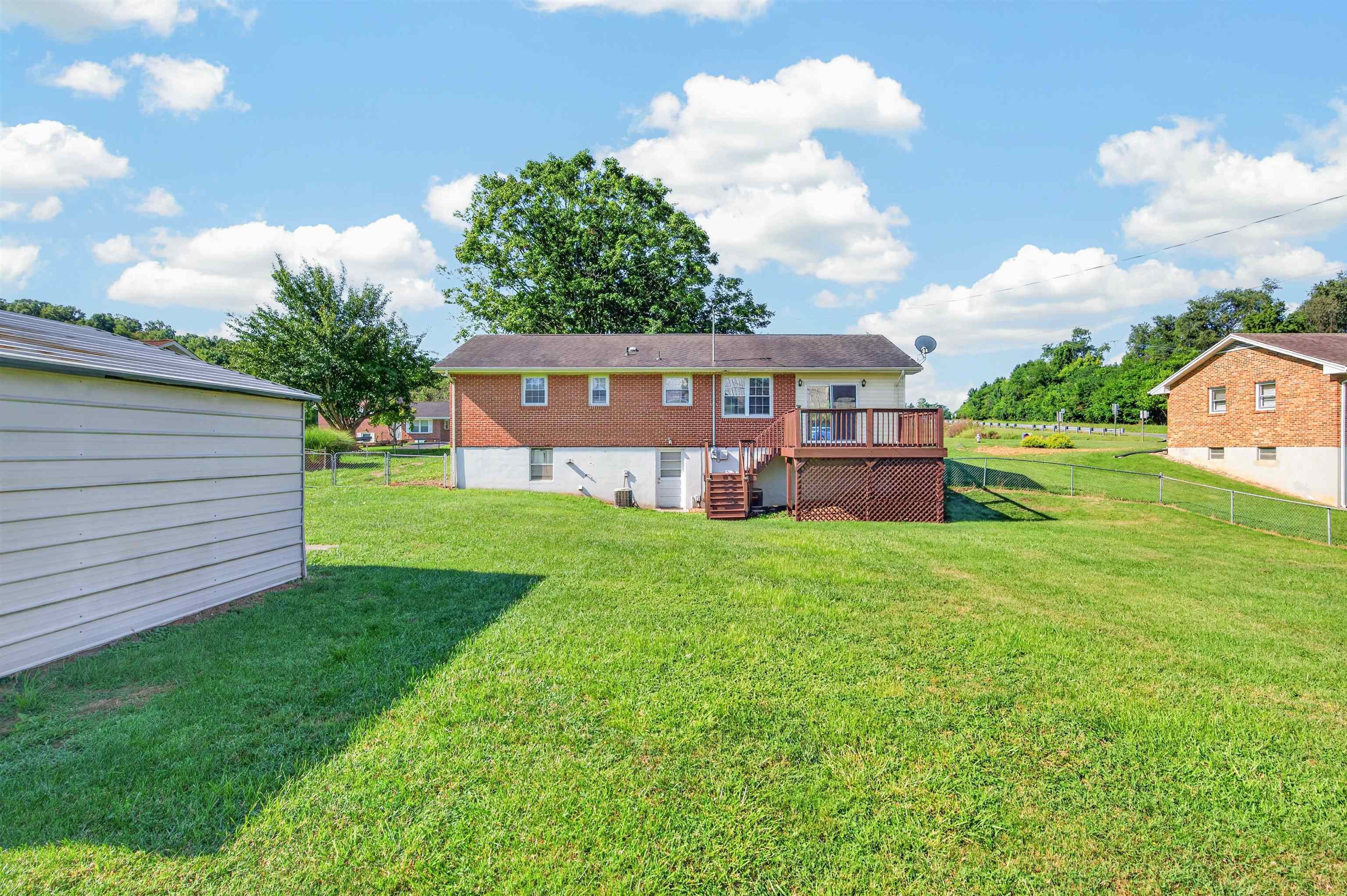 6902 Riverbend Drive Fairlawn VA 24141
