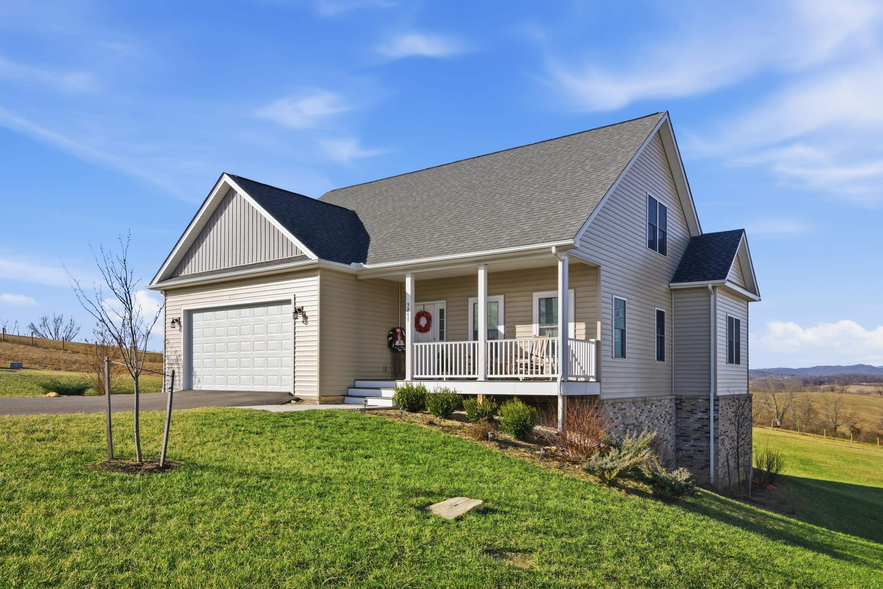 Dublin VA, 5207 Country Meadow Drive