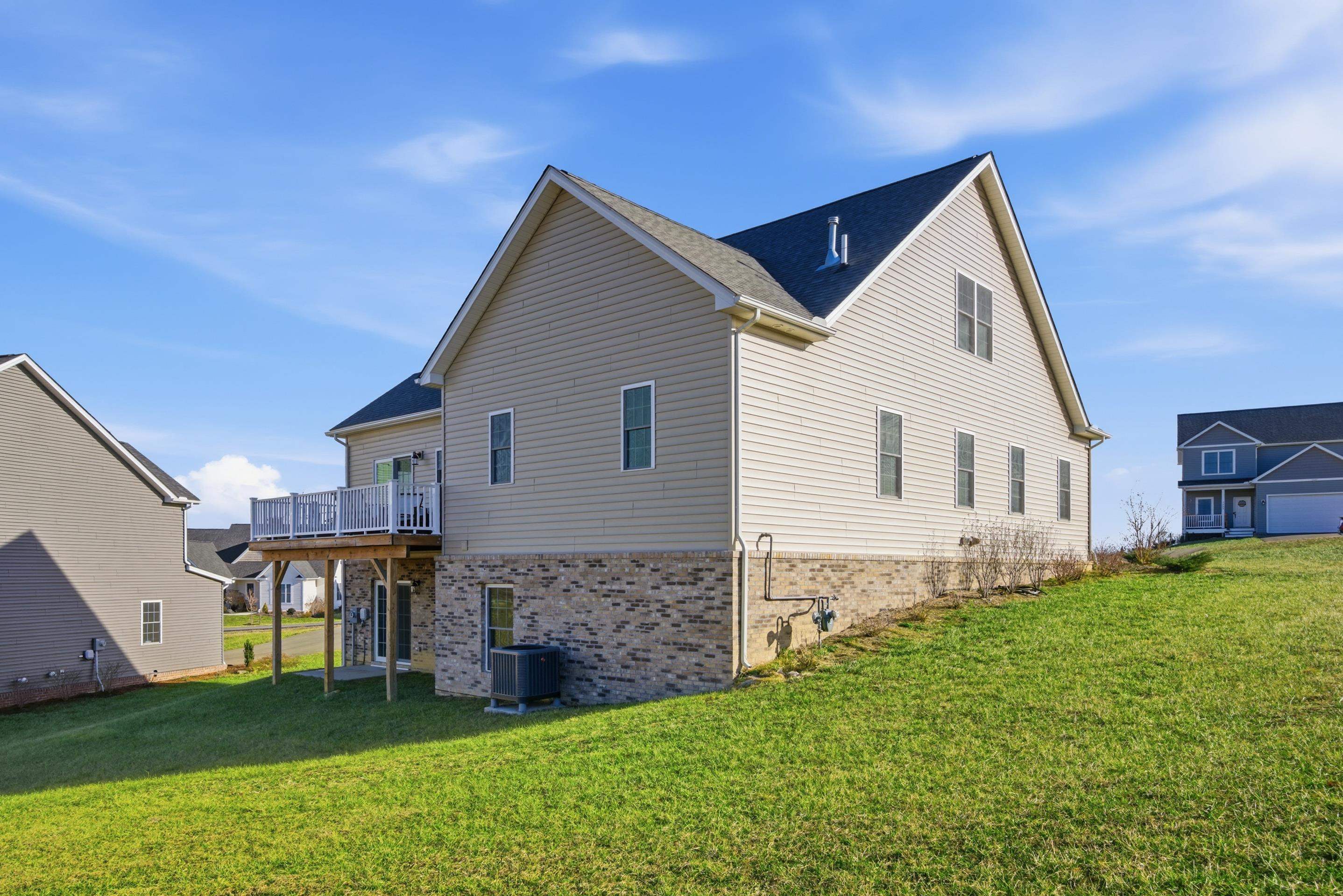 5207 Country Meadow Drive Dublin VA 24084