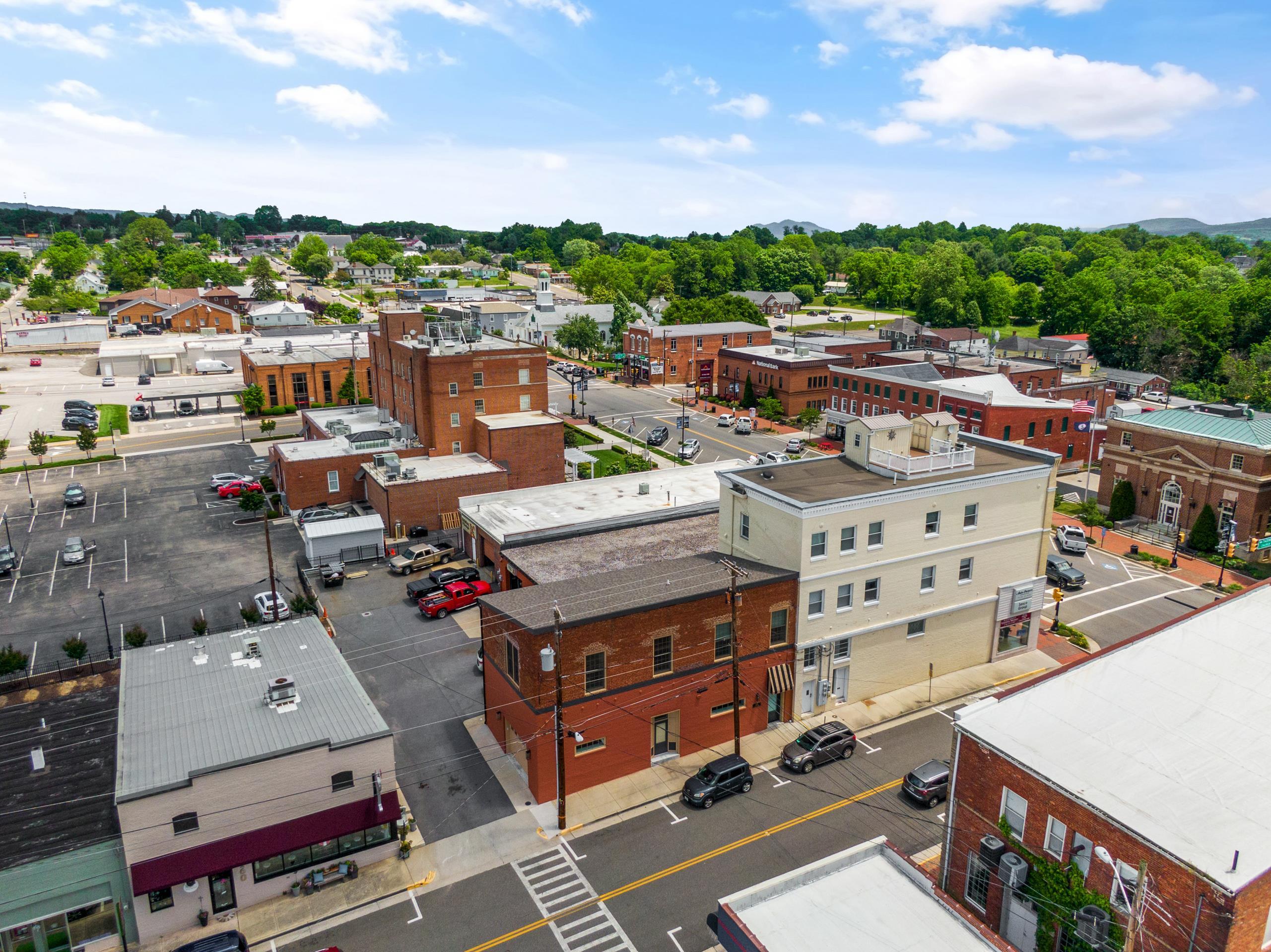 120 Tazewell Street Wytheville VA 24382