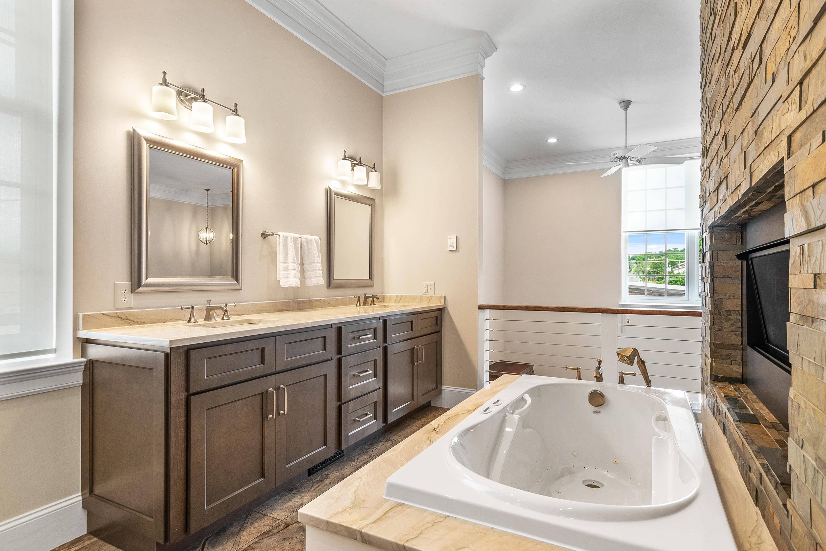 120 Tazewell Street Wytheville VA 24382