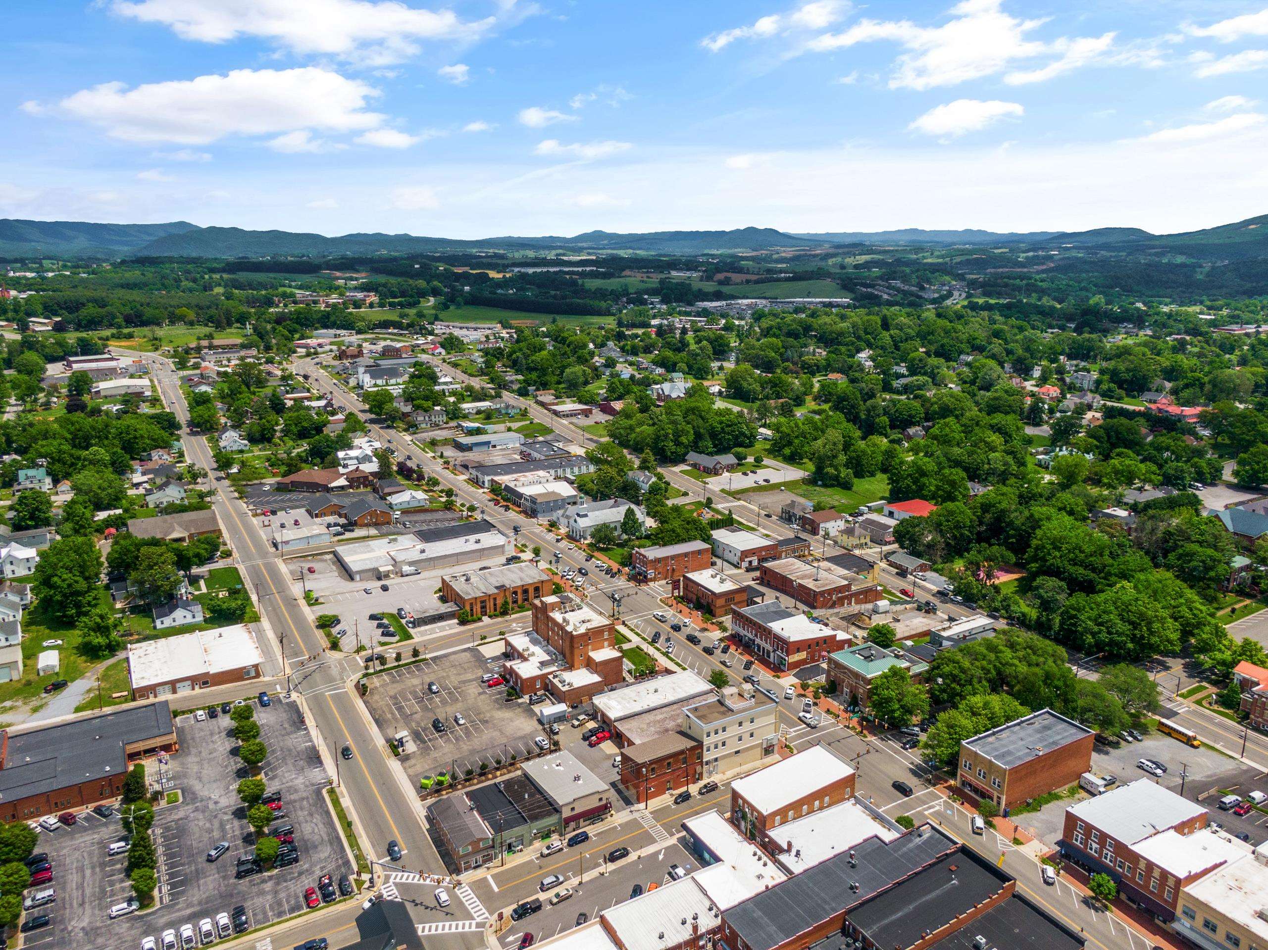 120 Tazewell Street Wytheville VA 24382