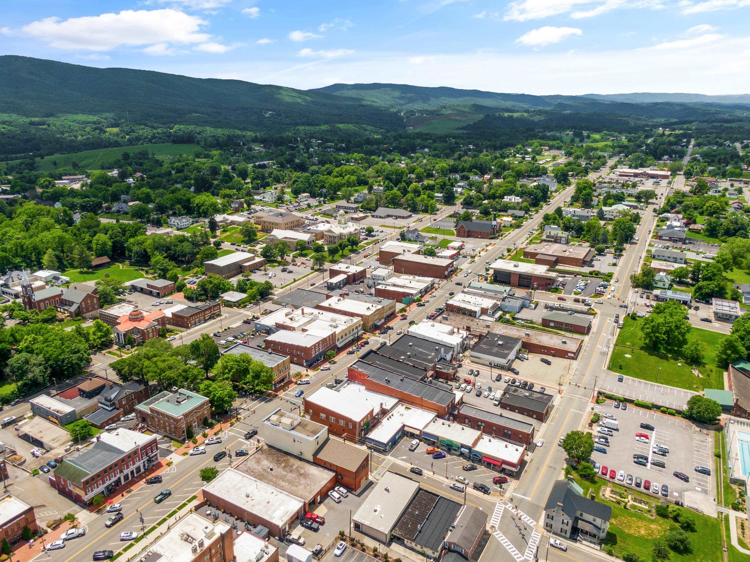 120 Tazewell Street Wytheville VA 24382