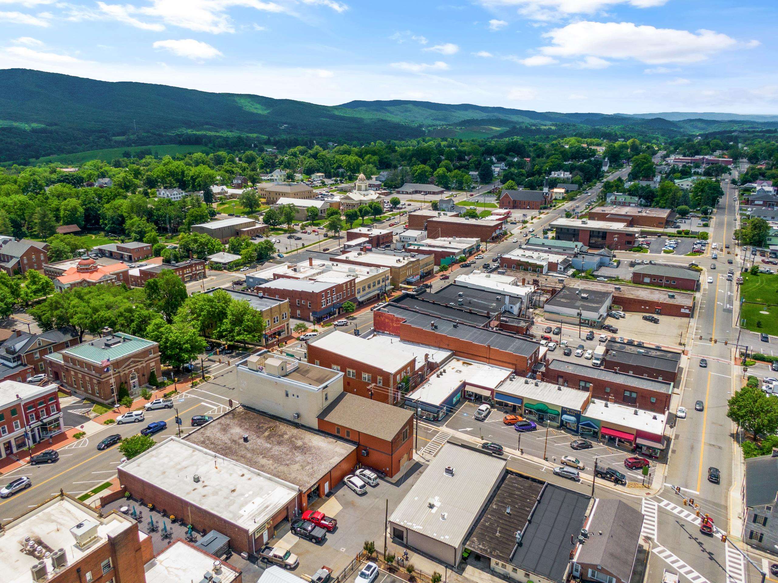 120 Tazewell Street Wytheville VA 24382