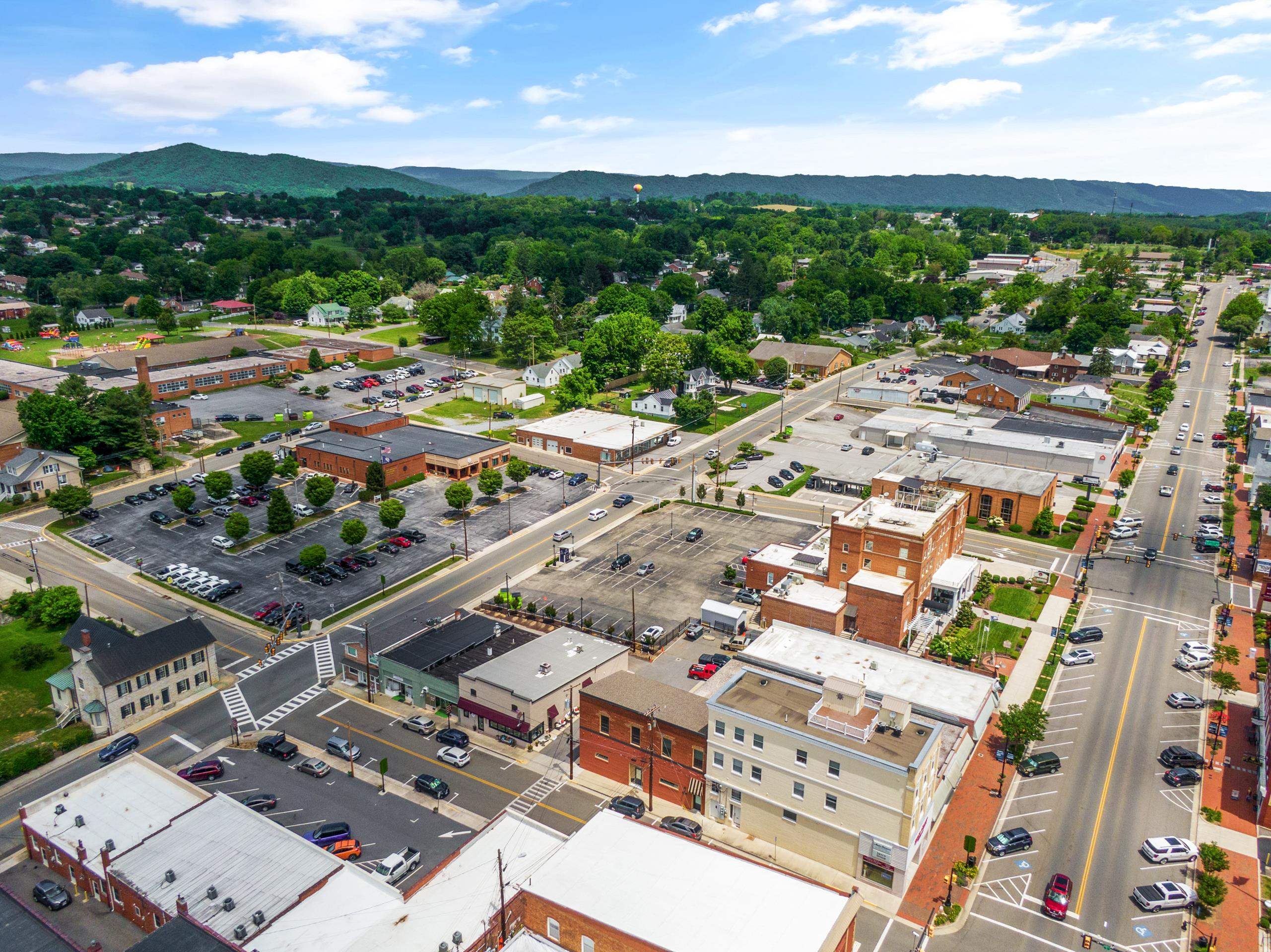 120 Tazewell Street Wytheville VA 24382