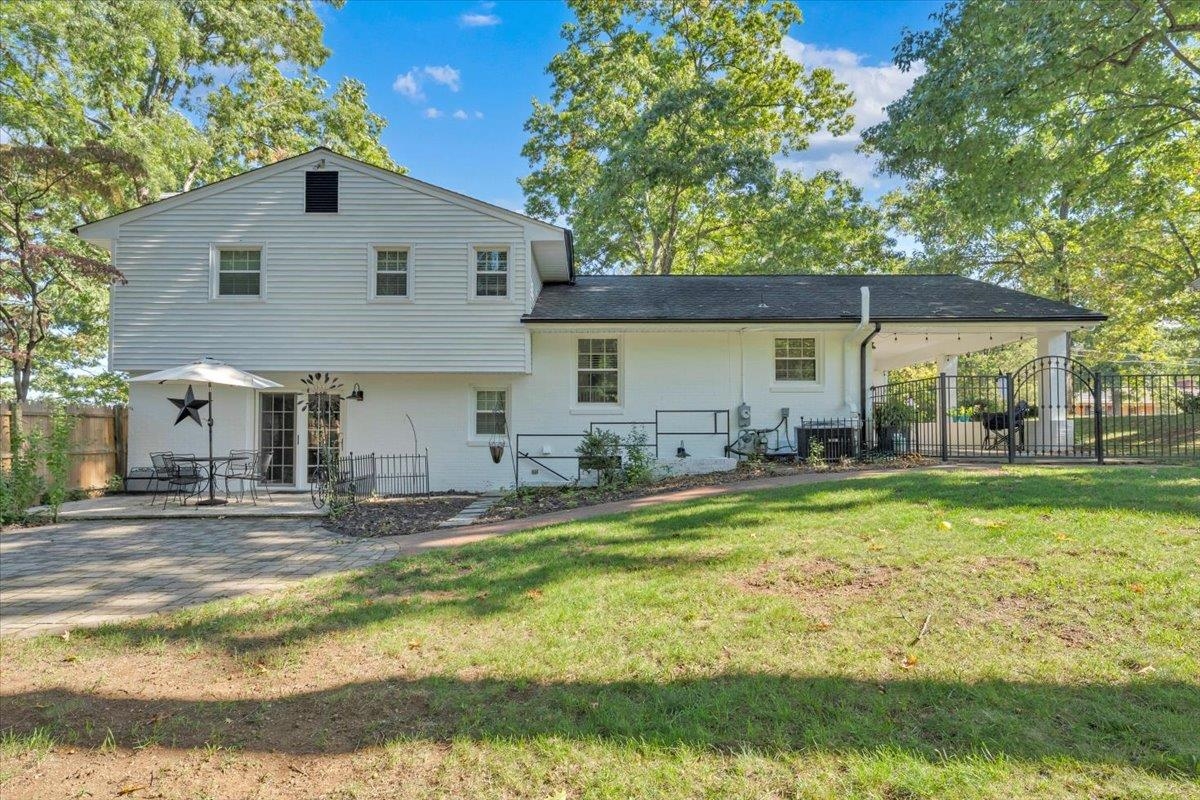 2831 Westclub Drive Salem VA 24153
