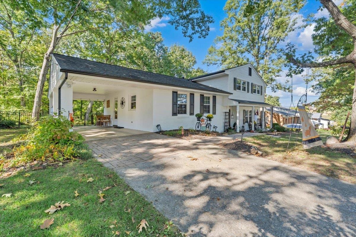 2831 Westclub Drive Salem VA 24153