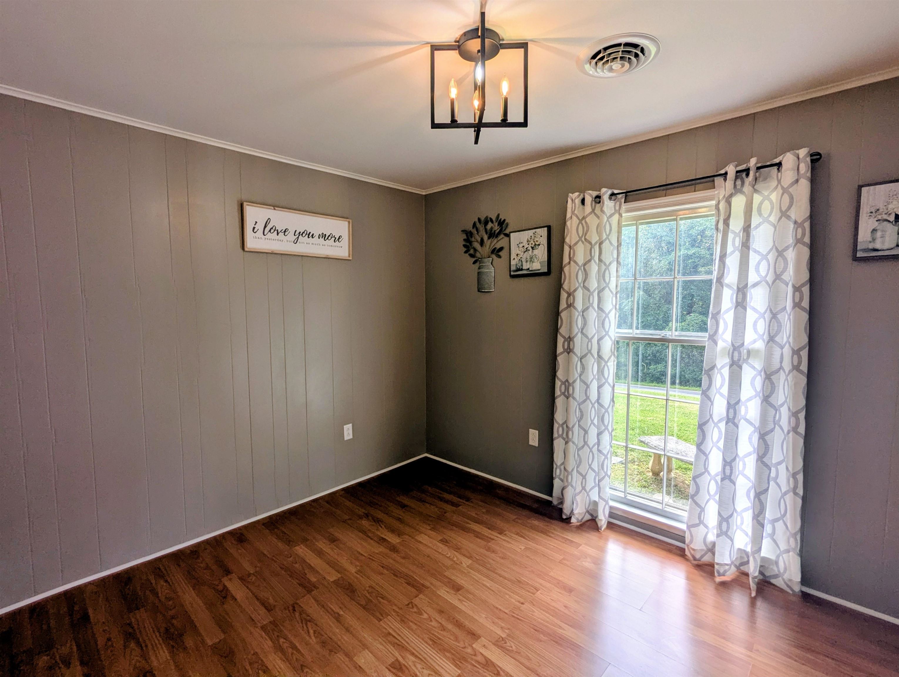 633 Parkway Lane S Floyd VA 24091