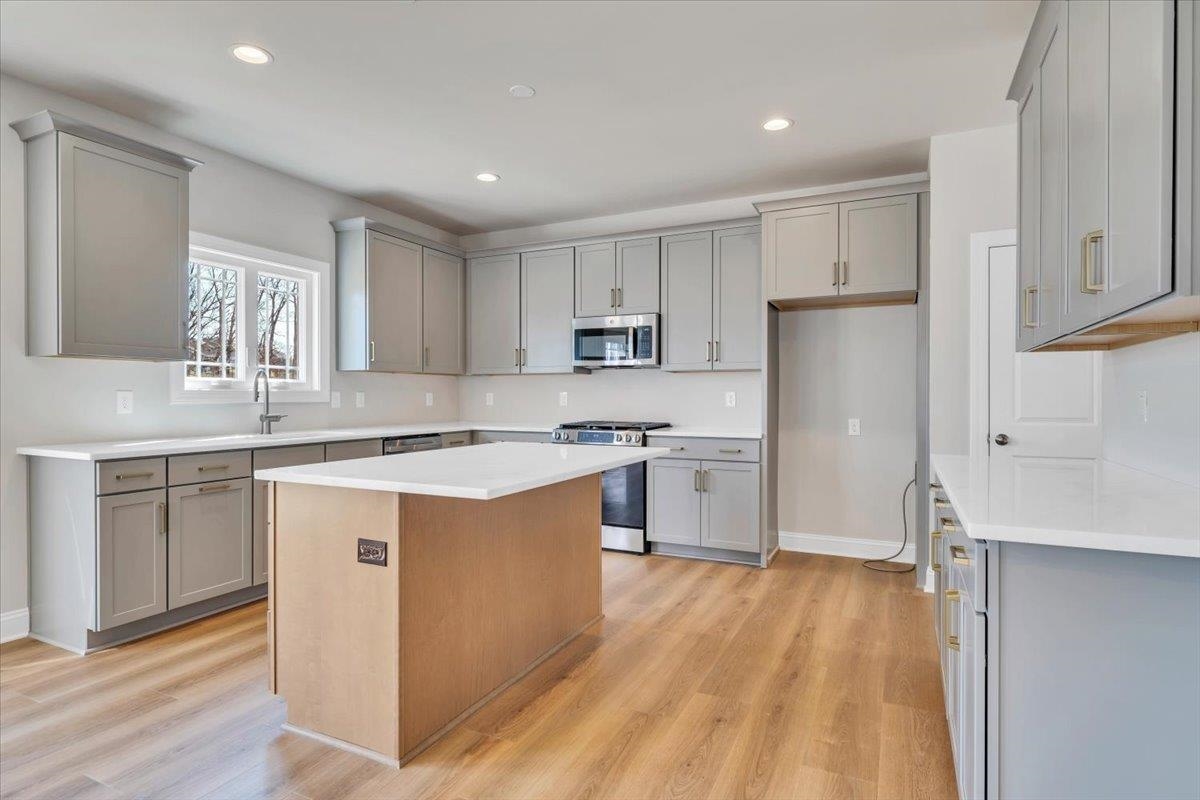 1960 Kyles Way Blacksburg VA 24060