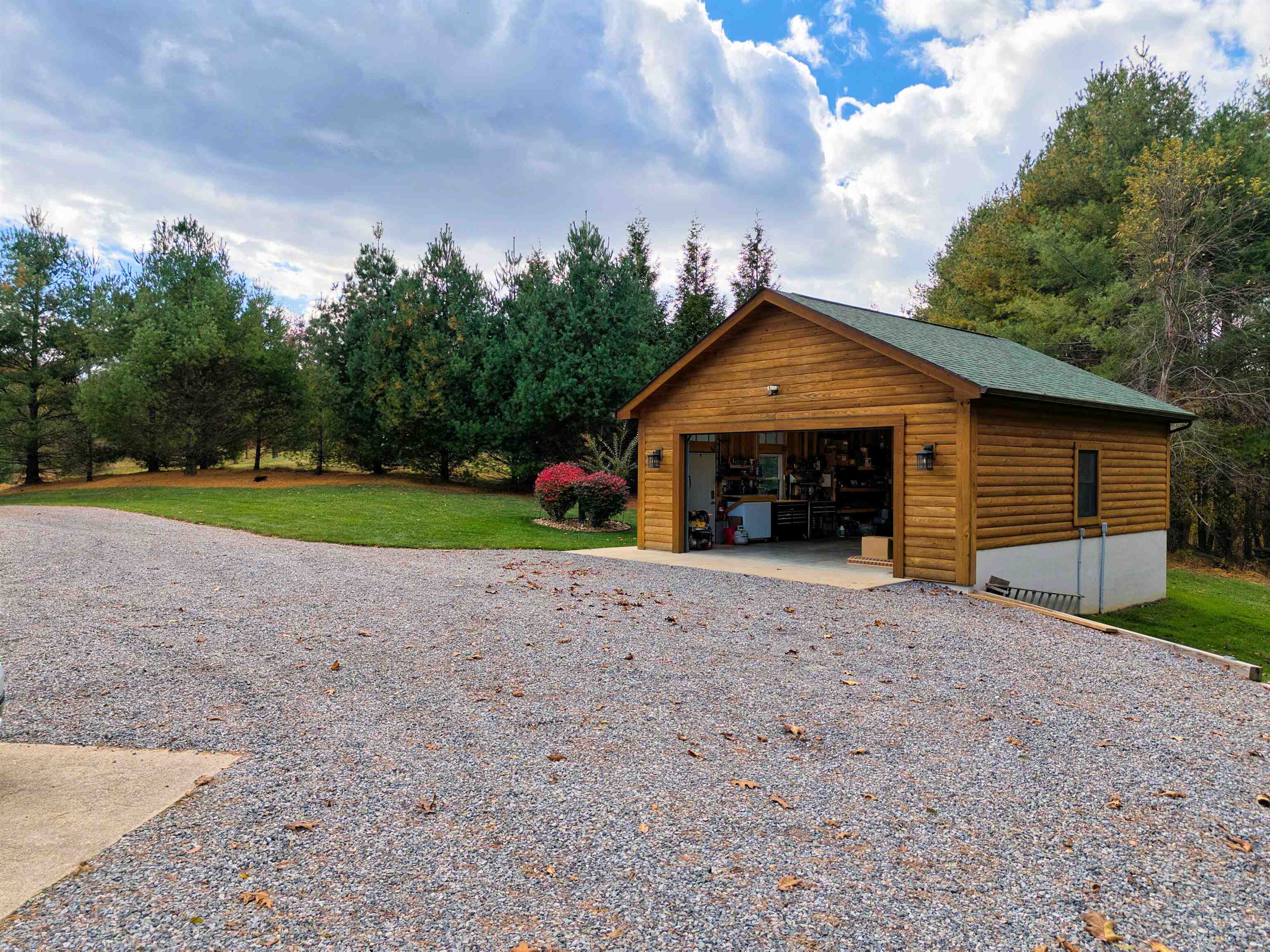 220 Annie Lane SW Floyd VA 24091