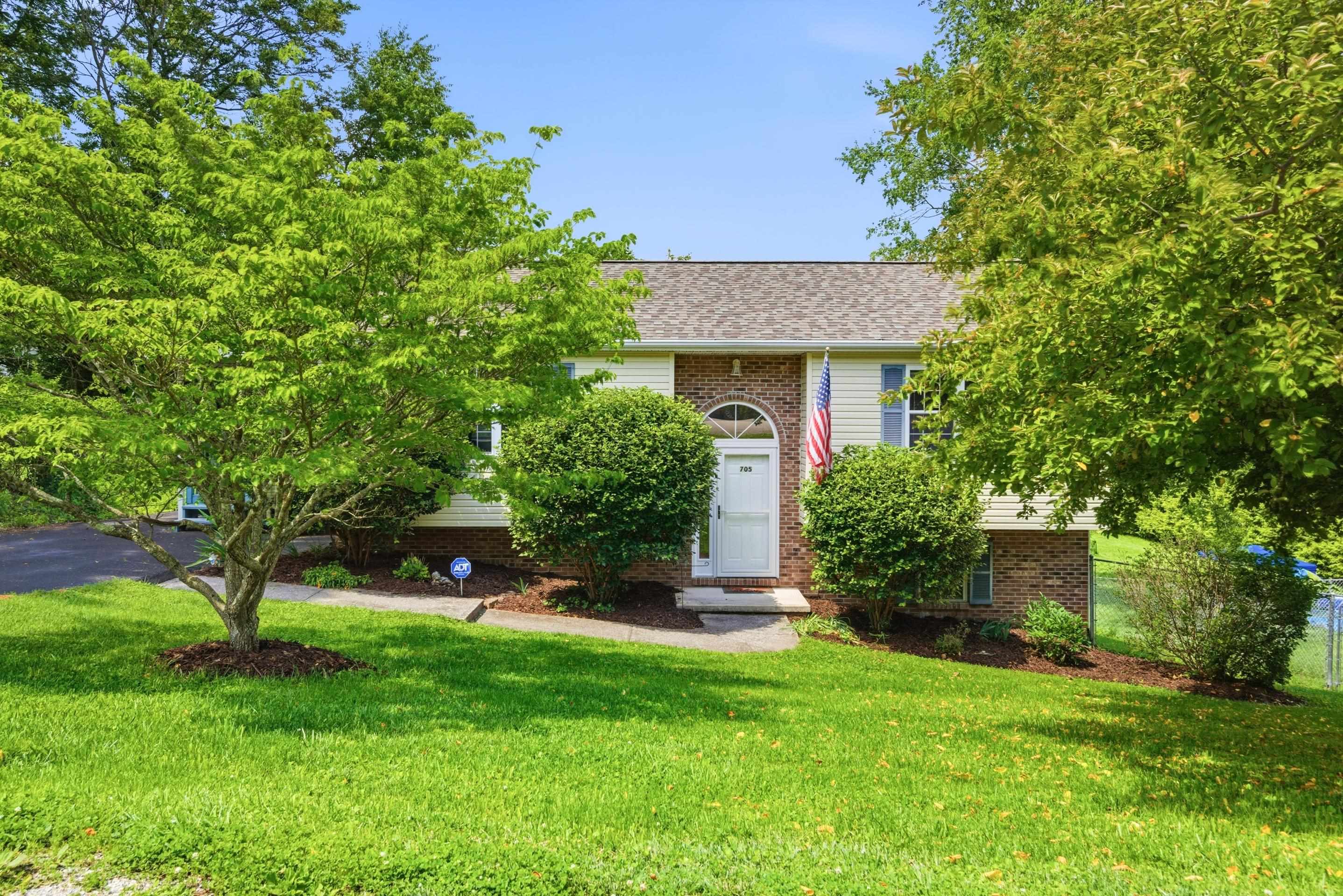 705 Ingles Street Radford VA 24141