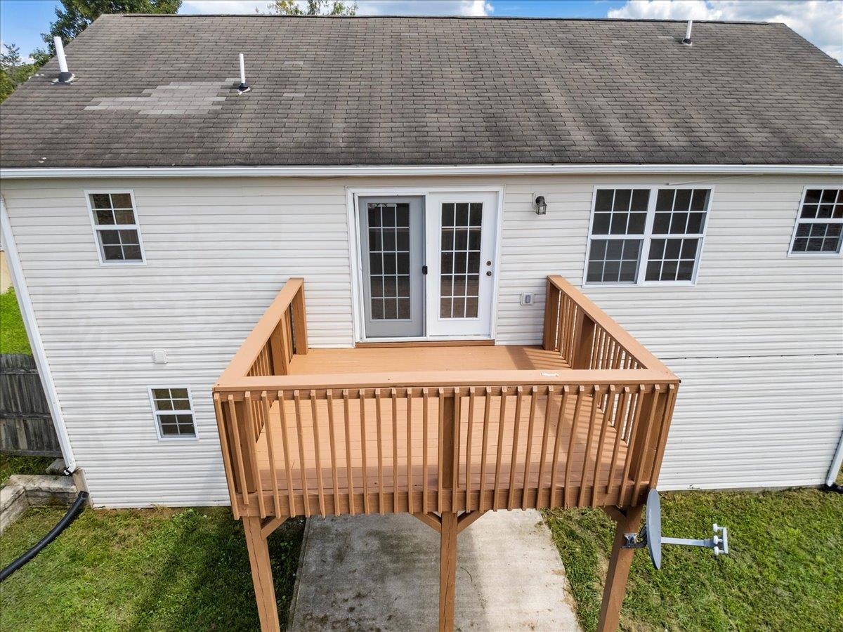 235 Sequoia Circle NW Christiansburg VA 24073