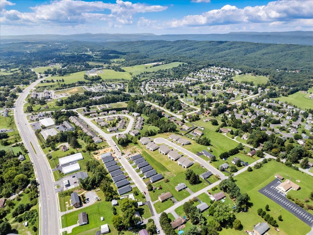 235 Sequoia Circle NW Christiansburg VA 24073