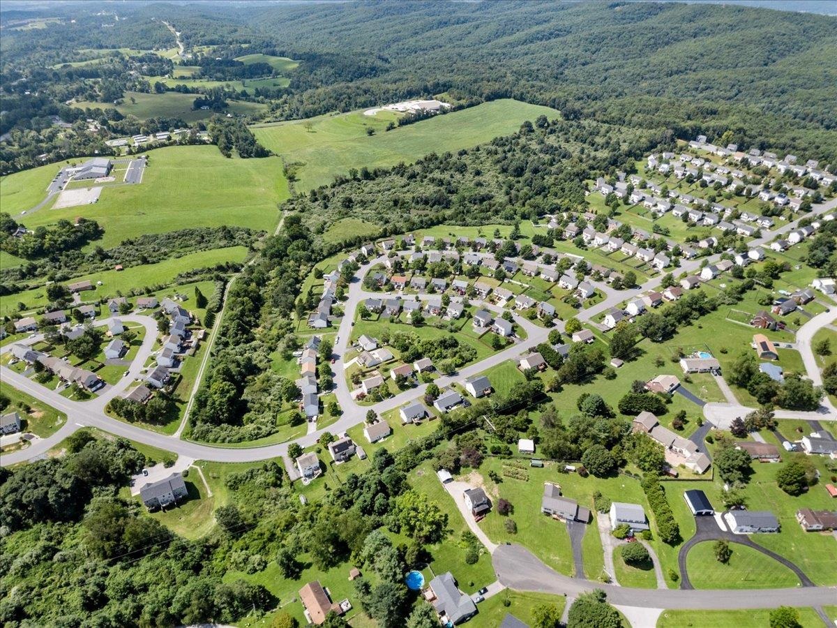 235 Sequoia Circle NW Christiansburg VA 24073