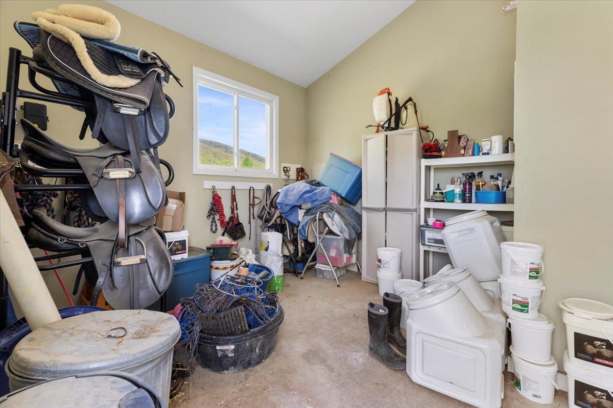 2664 Old Route 100 Road Draper VA 24324