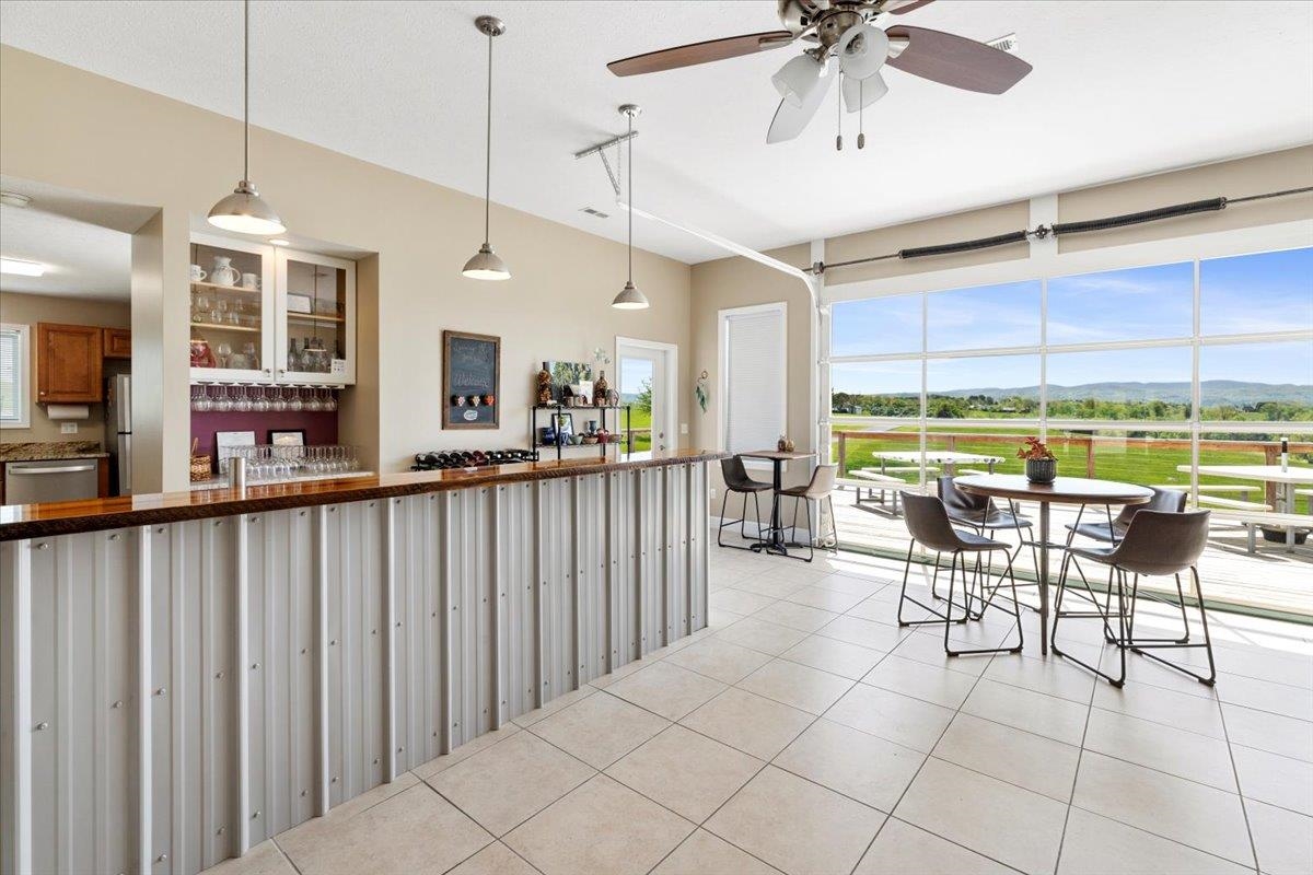 2664 Old Route 100 Road Draper VA 24324