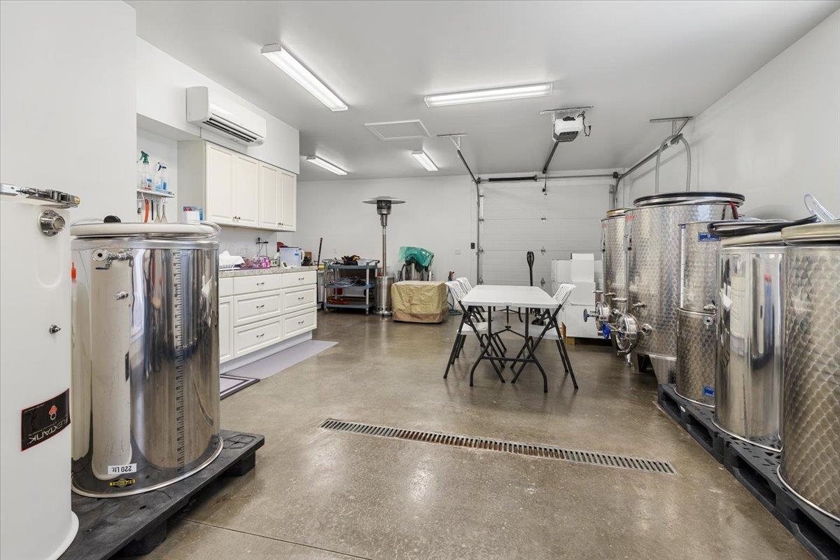 2664 Old Route 100 Road Draper VA 24324