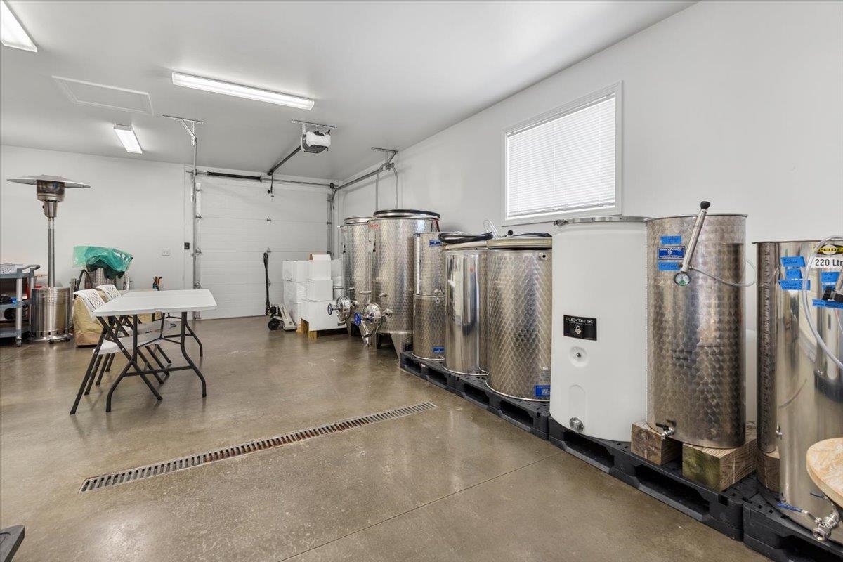 2664 Old Route 100 Road Draper VA 24324