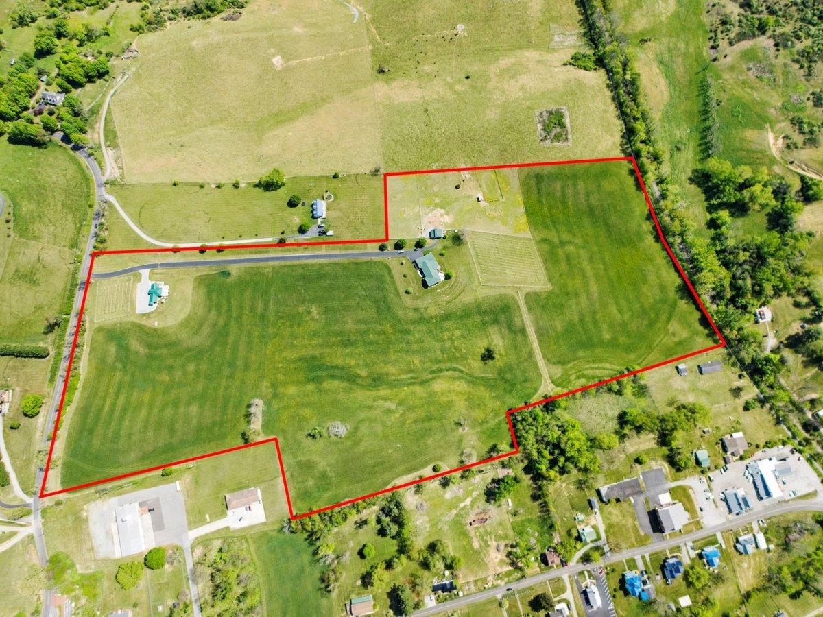 2664 Old Route 100 Road Draper VA 24324