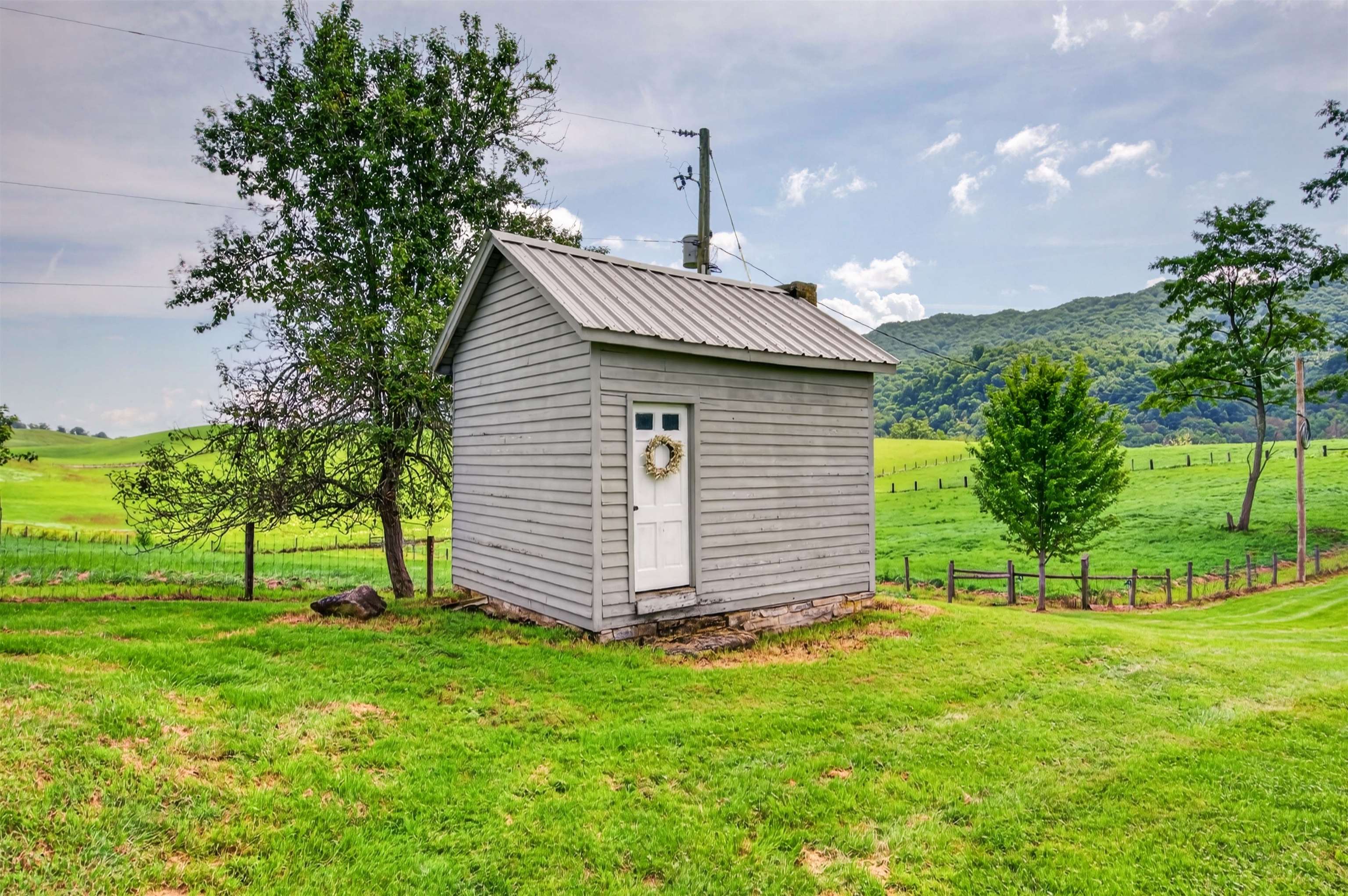 743 Crocketts Cove Road Wytheville VA 24382