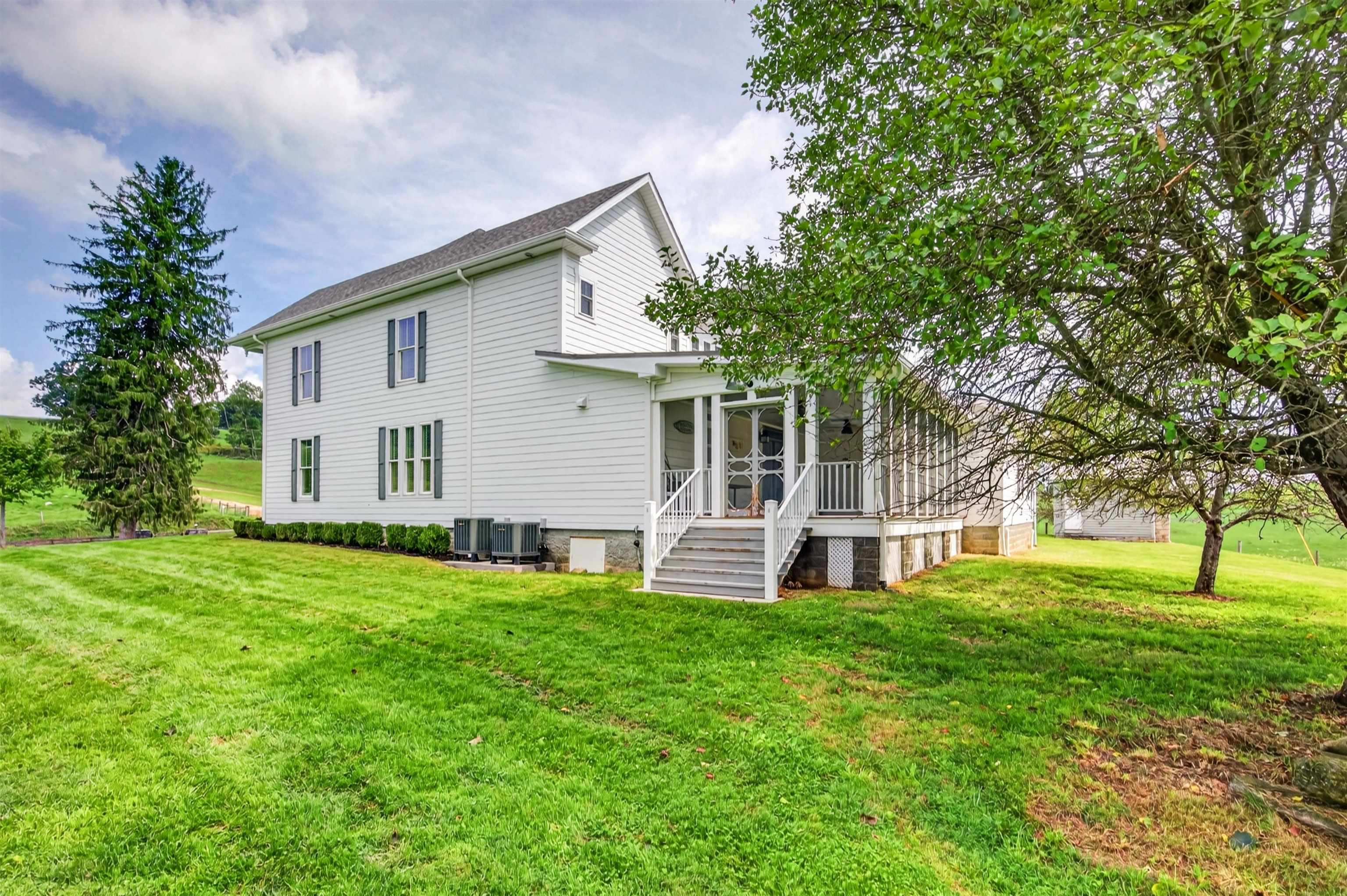 743 Crocketts Cove Road Wytheville VA 24382