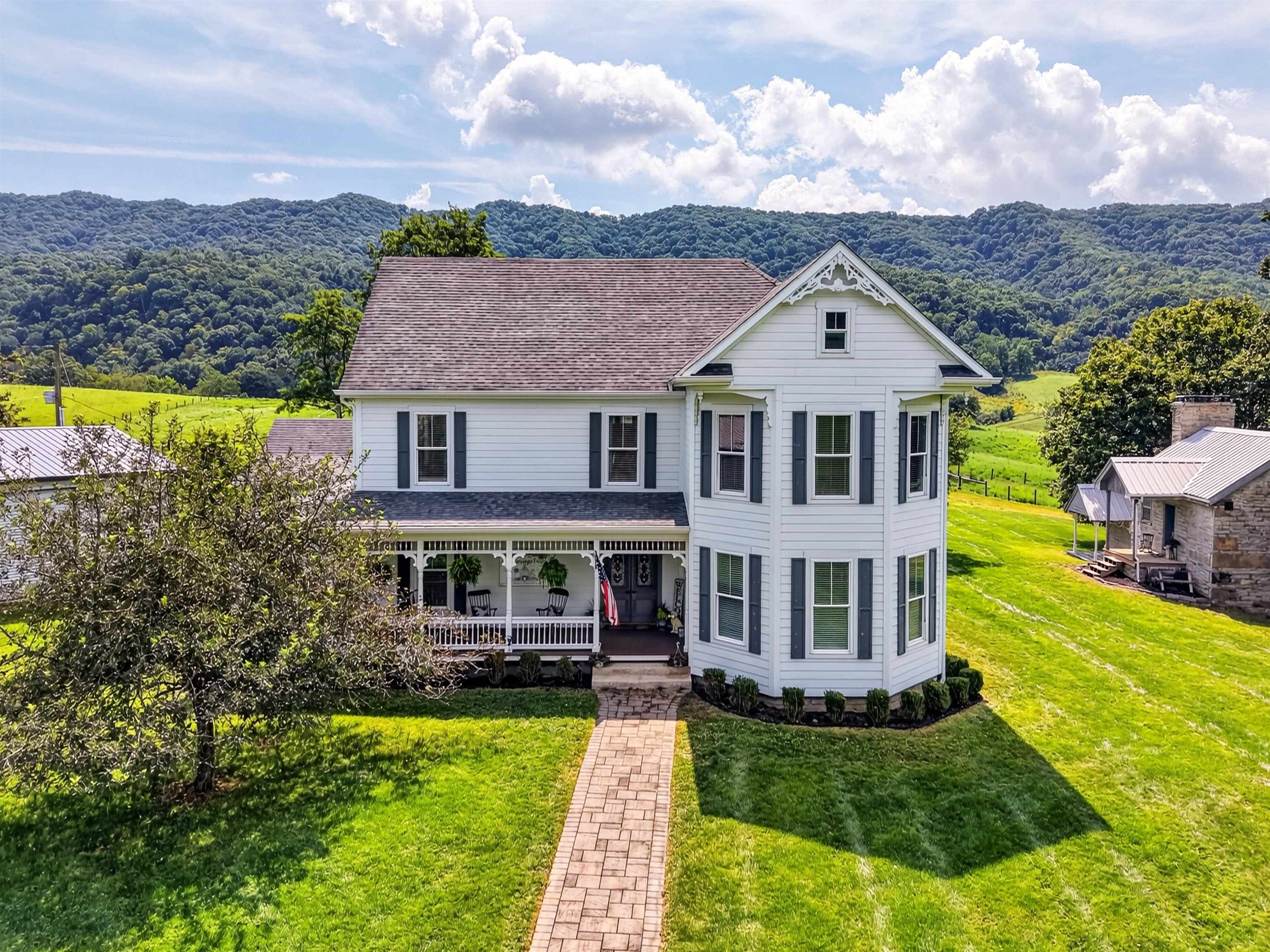 743 Crocketts Cove Road Wytheville VA 24382