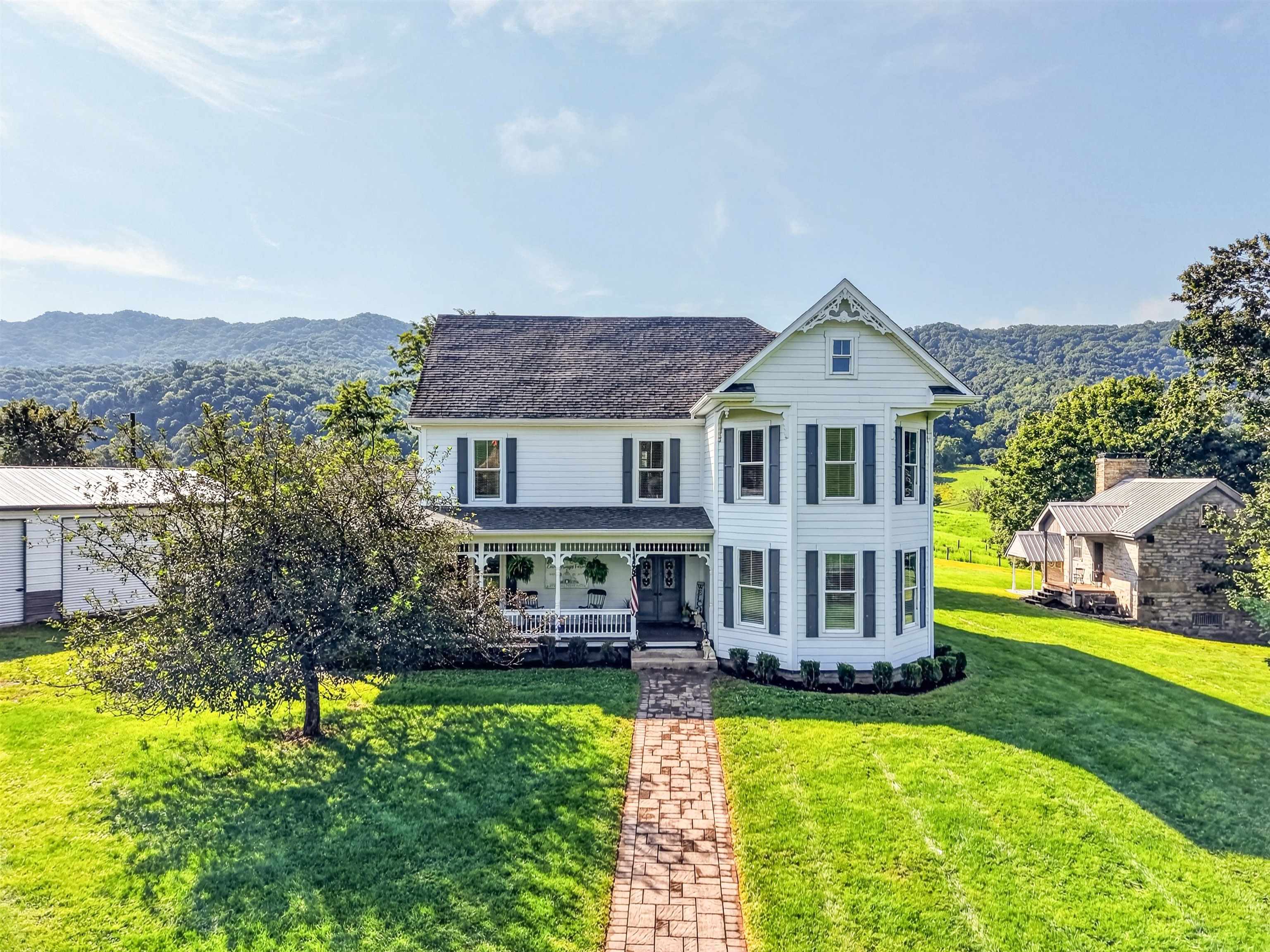 743 Crocketts Cove Road Wytheville VA 24382