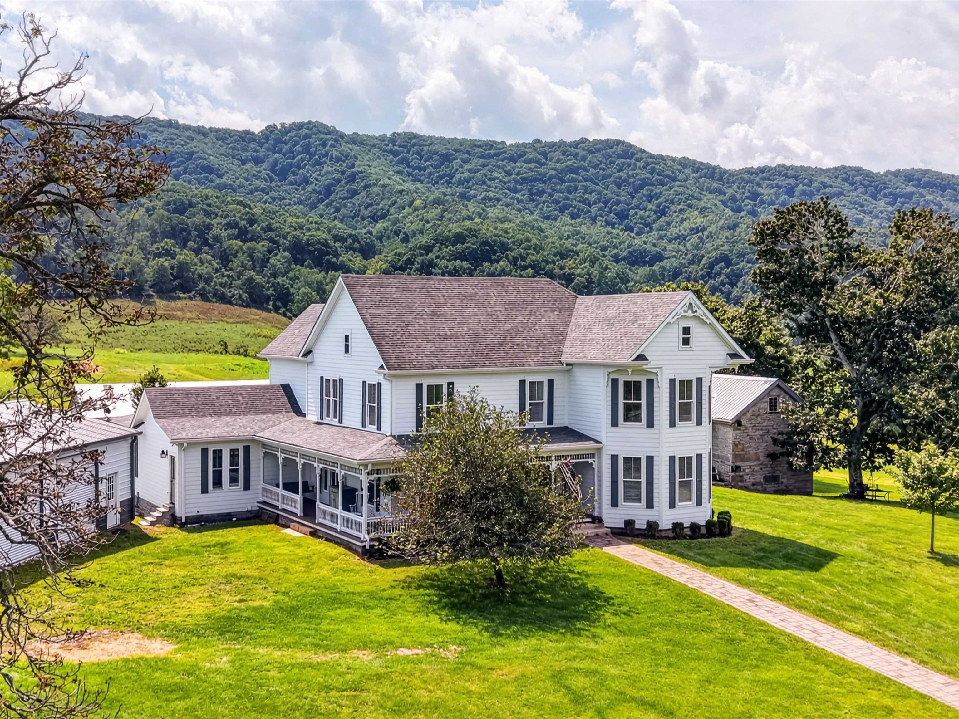 743 Crocketts Cove Road Wytheville VA 24382