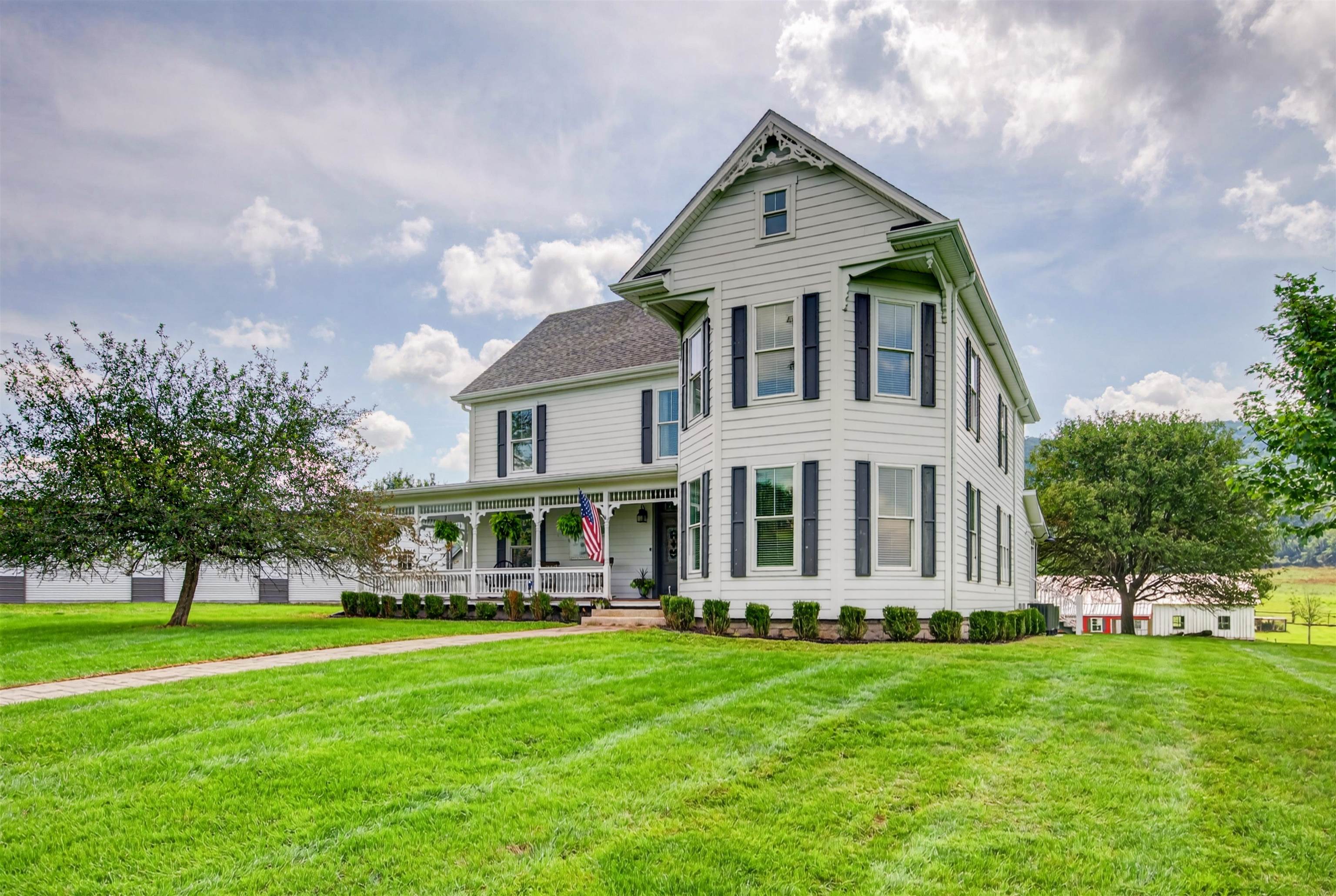 743 Crocketts Cove Road Wytheville VA 24382