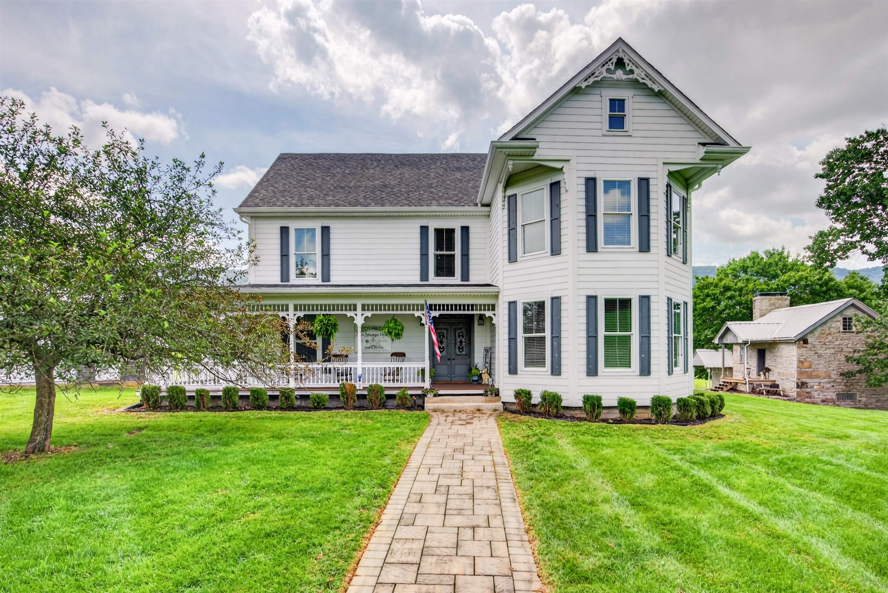 743 Crocketts Cove Road Wytheville VA 24382