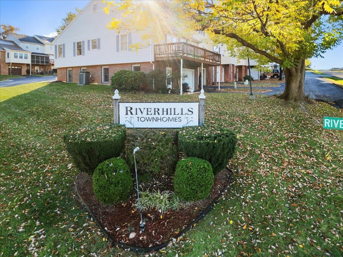 6134 Schoolfield Avenue Radford VA 24141