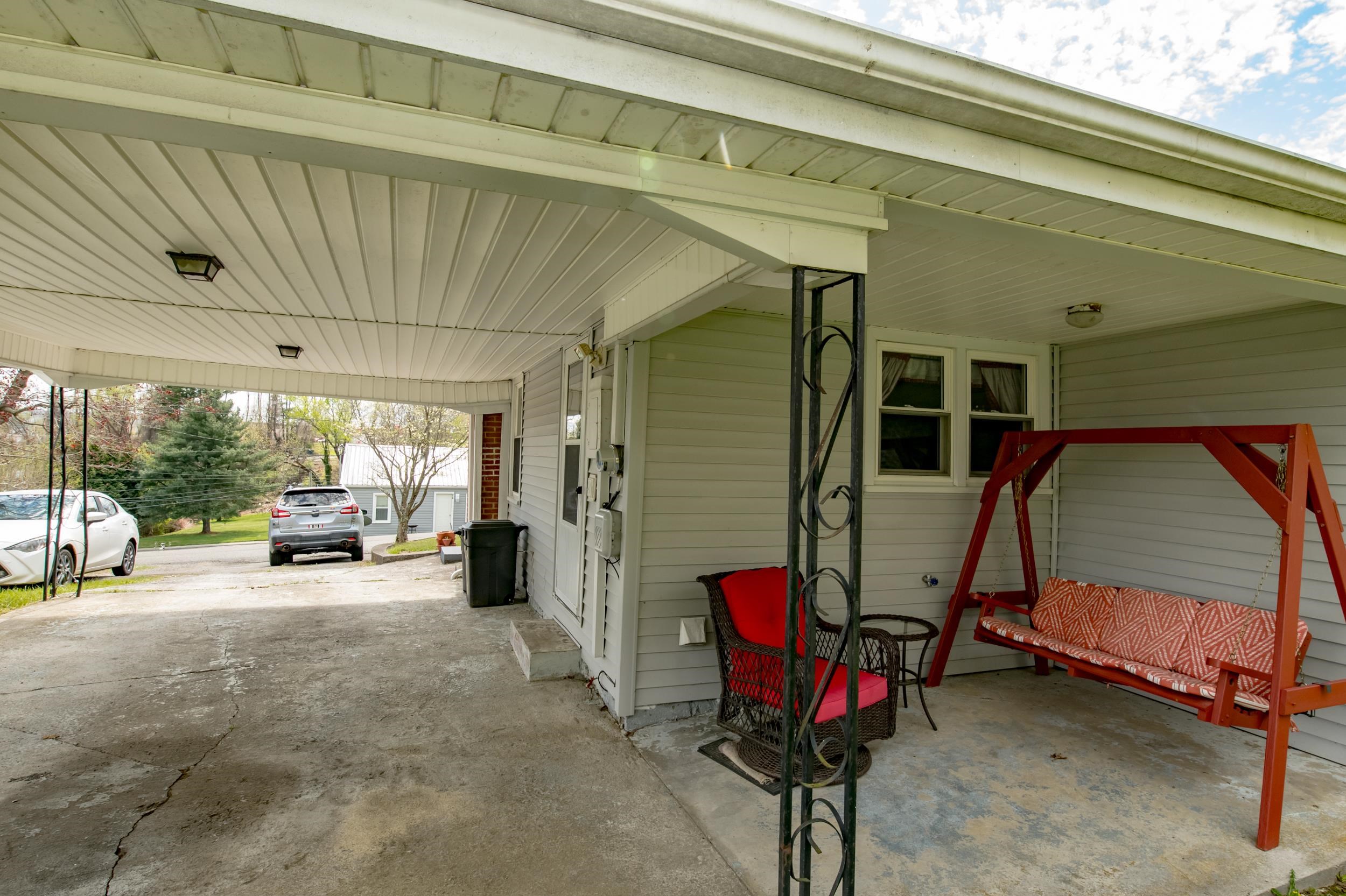 210 Sutherland Street Hillsville VA 24343