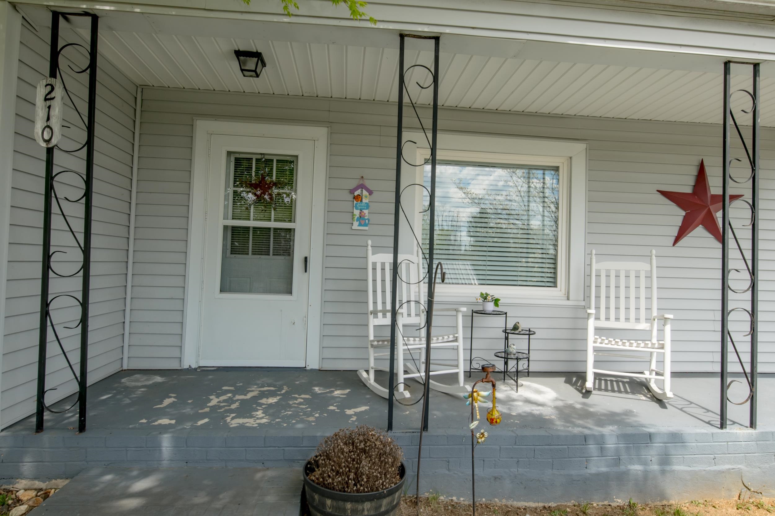 210 Sutherland Street Hillsville VA 24343