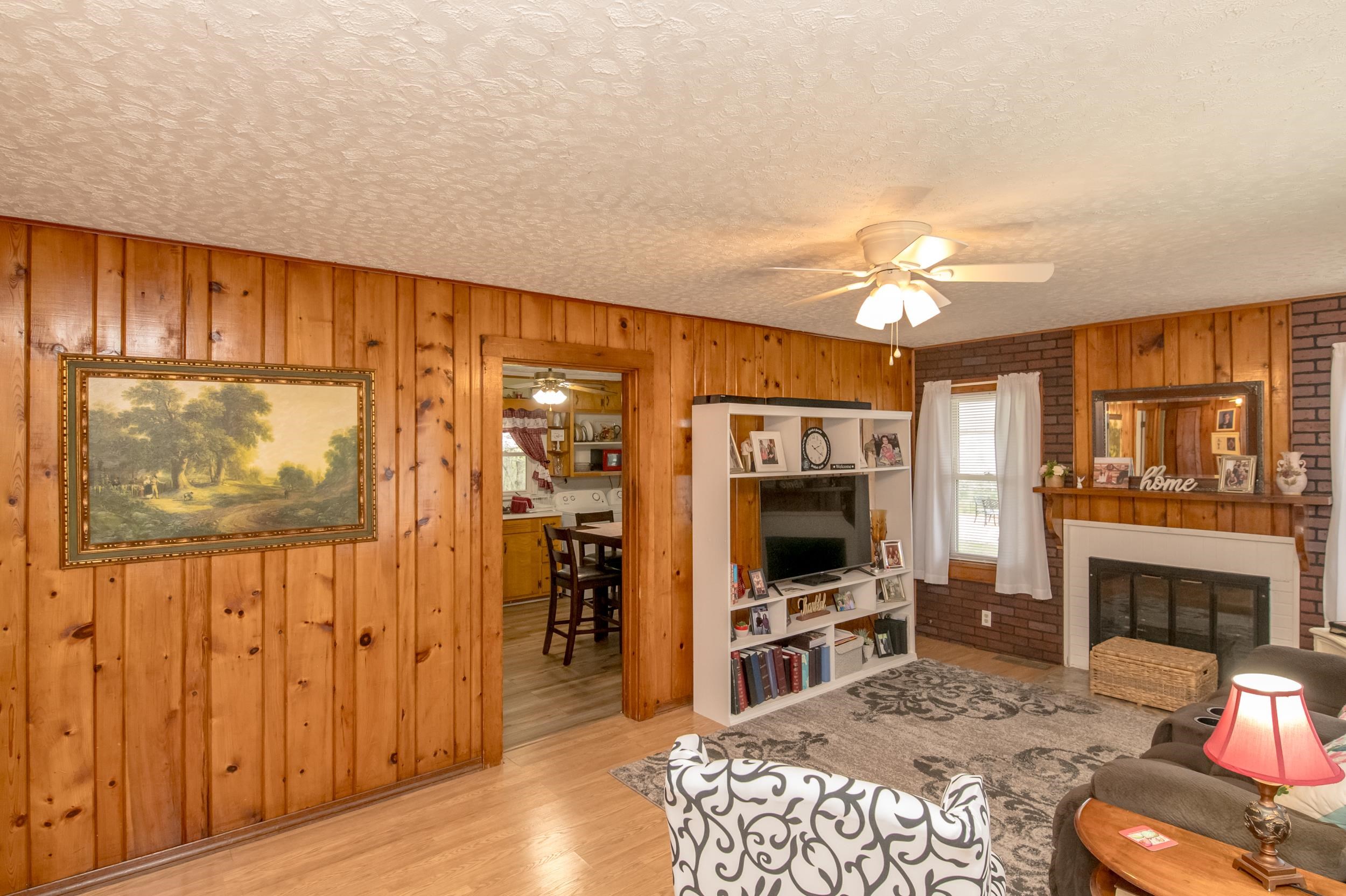 210 Sutherland Street Hillsville VA 24343