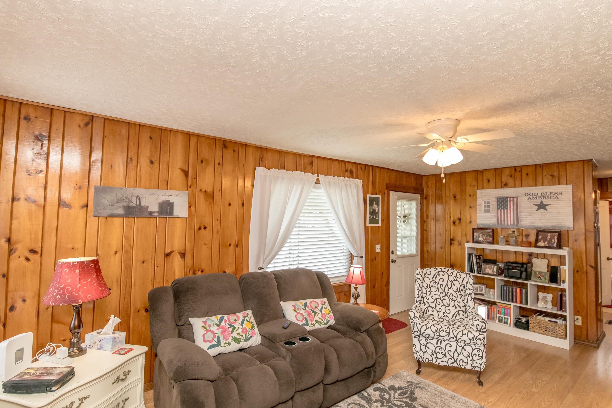 210 Sutherland Street Hillsville VA 24343