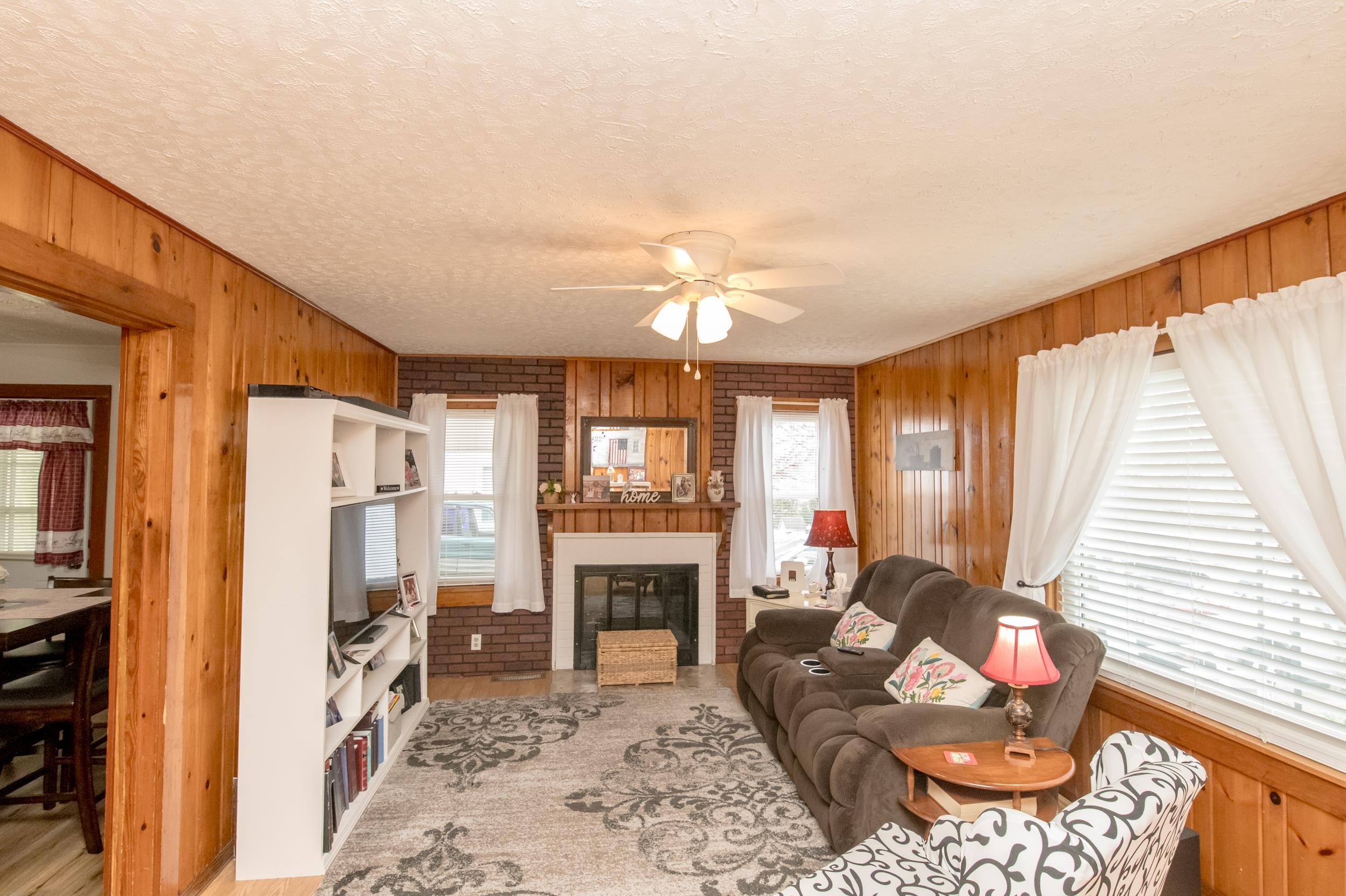 210 Sutherland Street Hillsville VA 24343