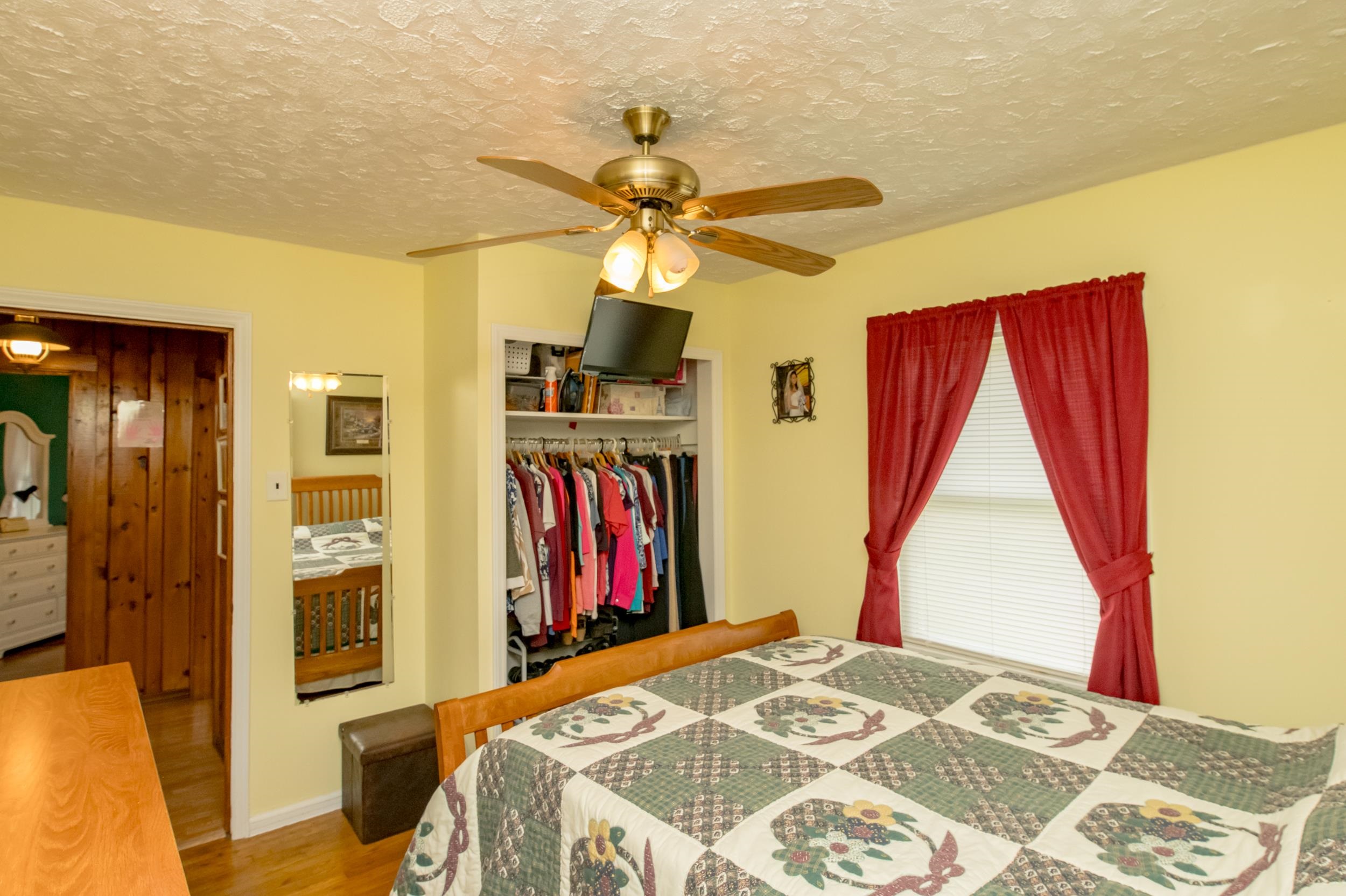 210 Sutherland Street Hillsville VA 24343