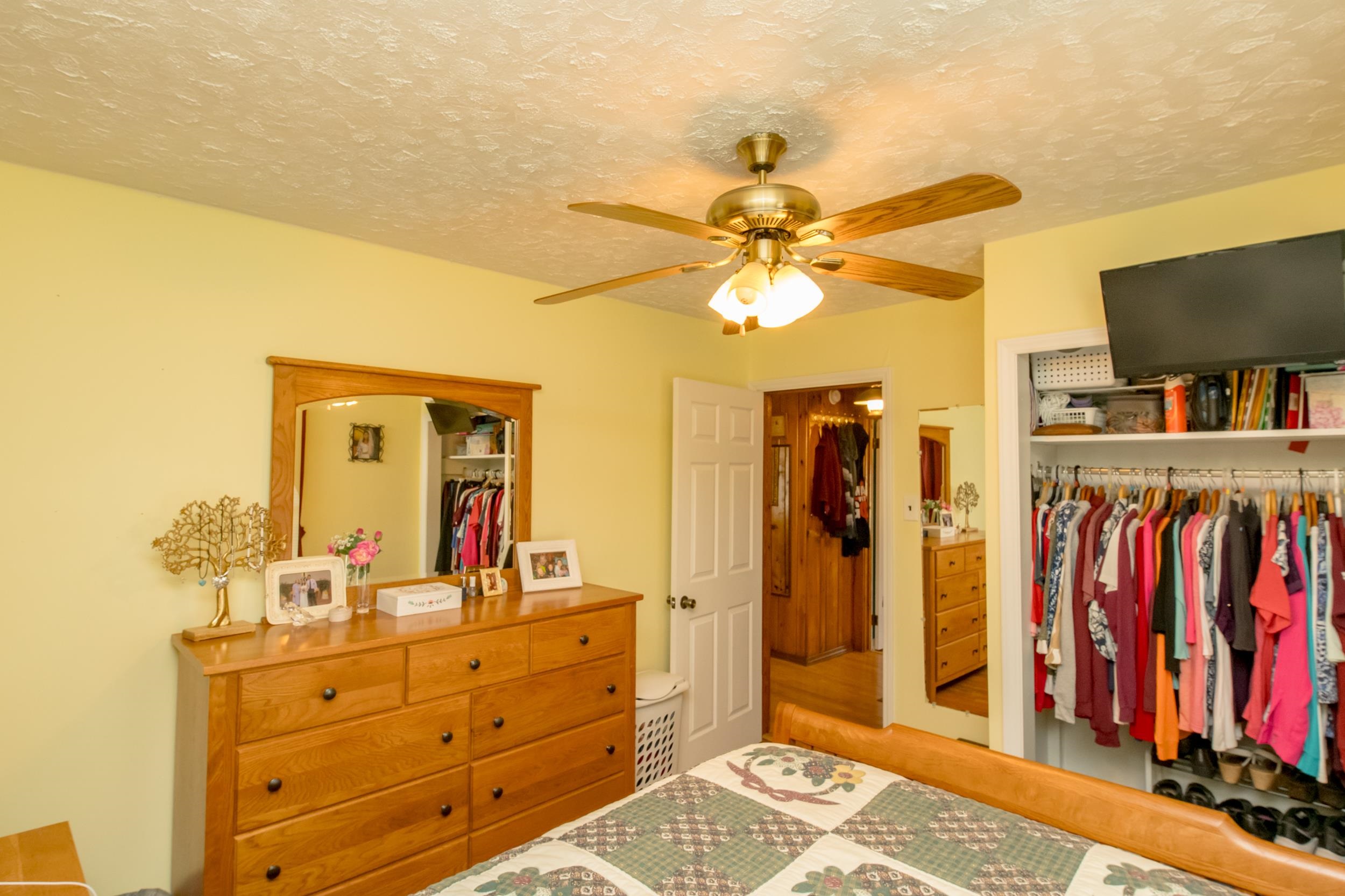 210 Sutherland Street Hillsville VA 24343