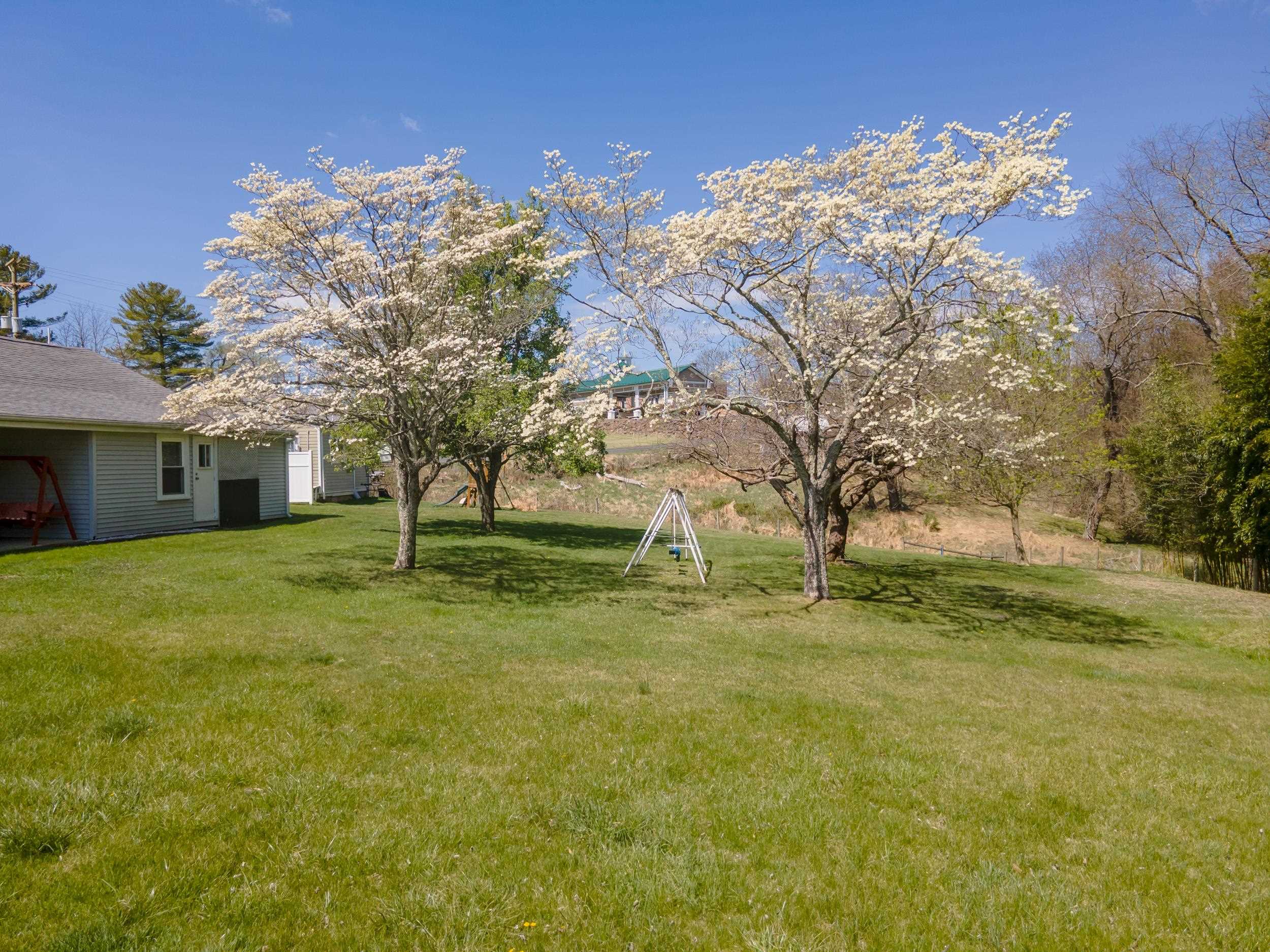 210 Sutherland Street Hillsville VA 24343
