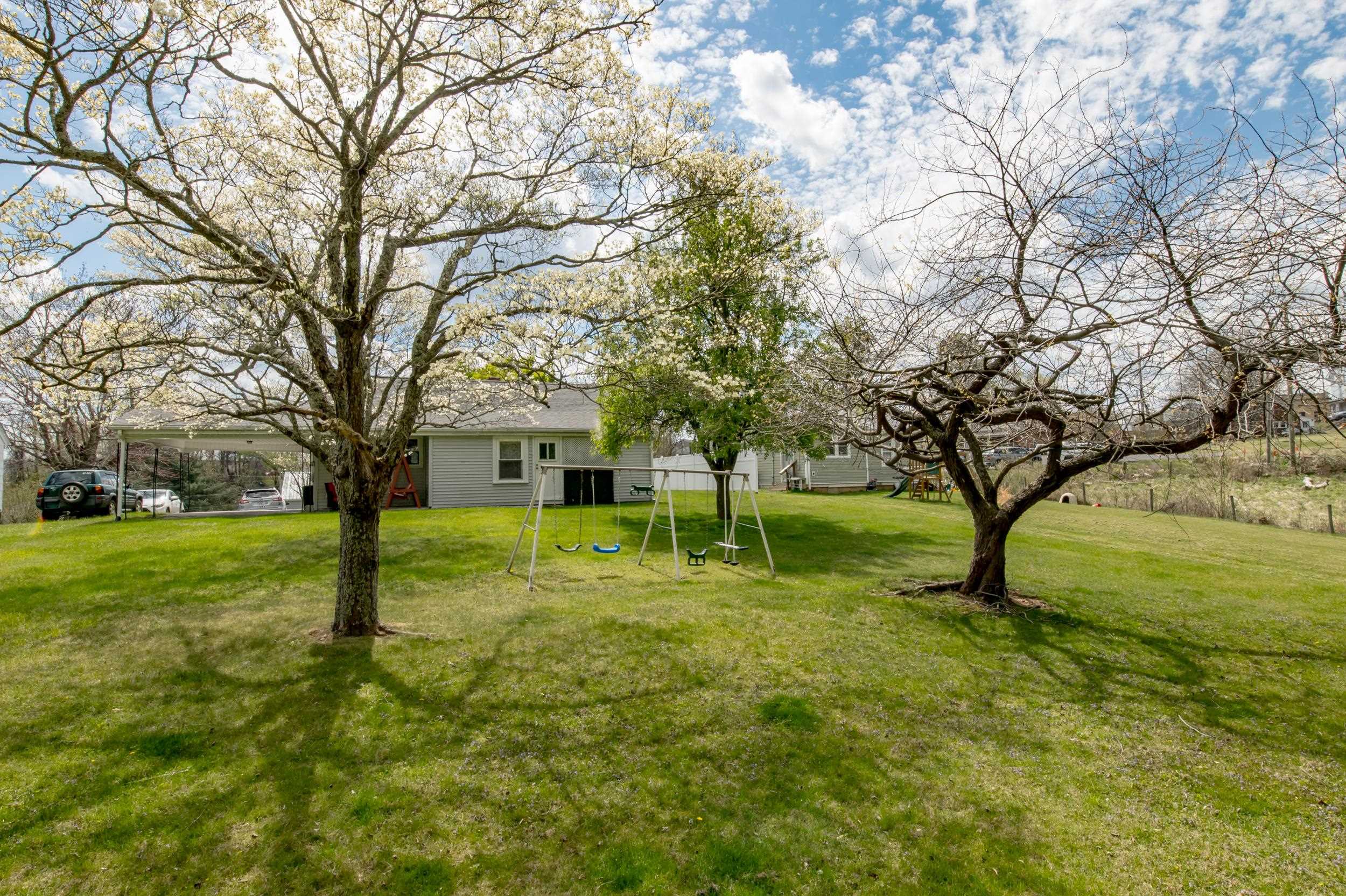 210 Sutherland Street Hillsville VA 24343
